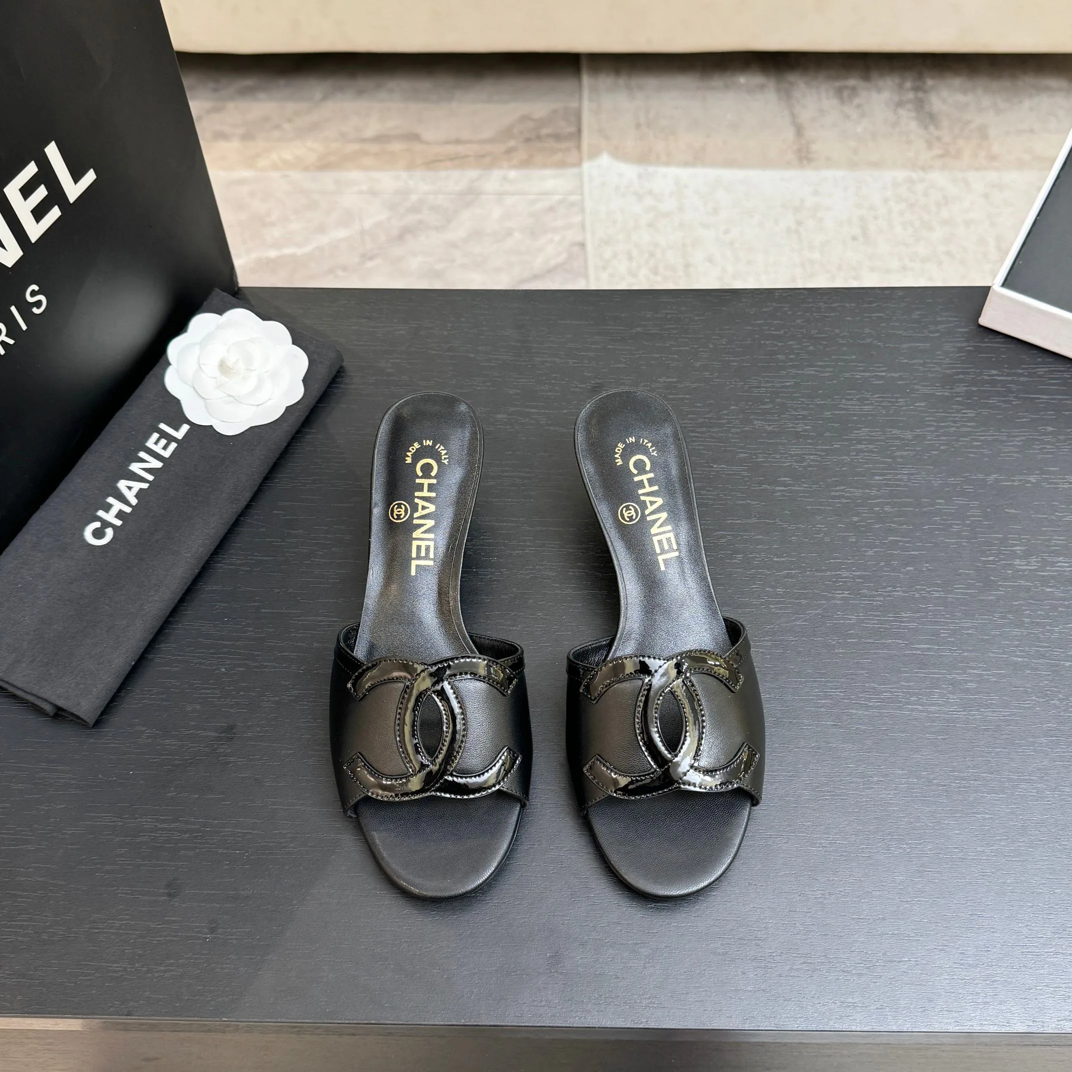 Сандалии Женские Chanel 11648947