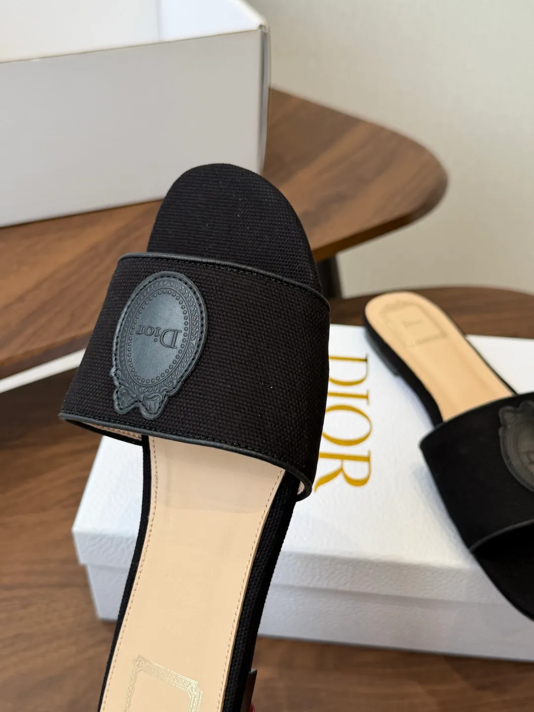 Шлепанцы Женские Christian Dior 17580790