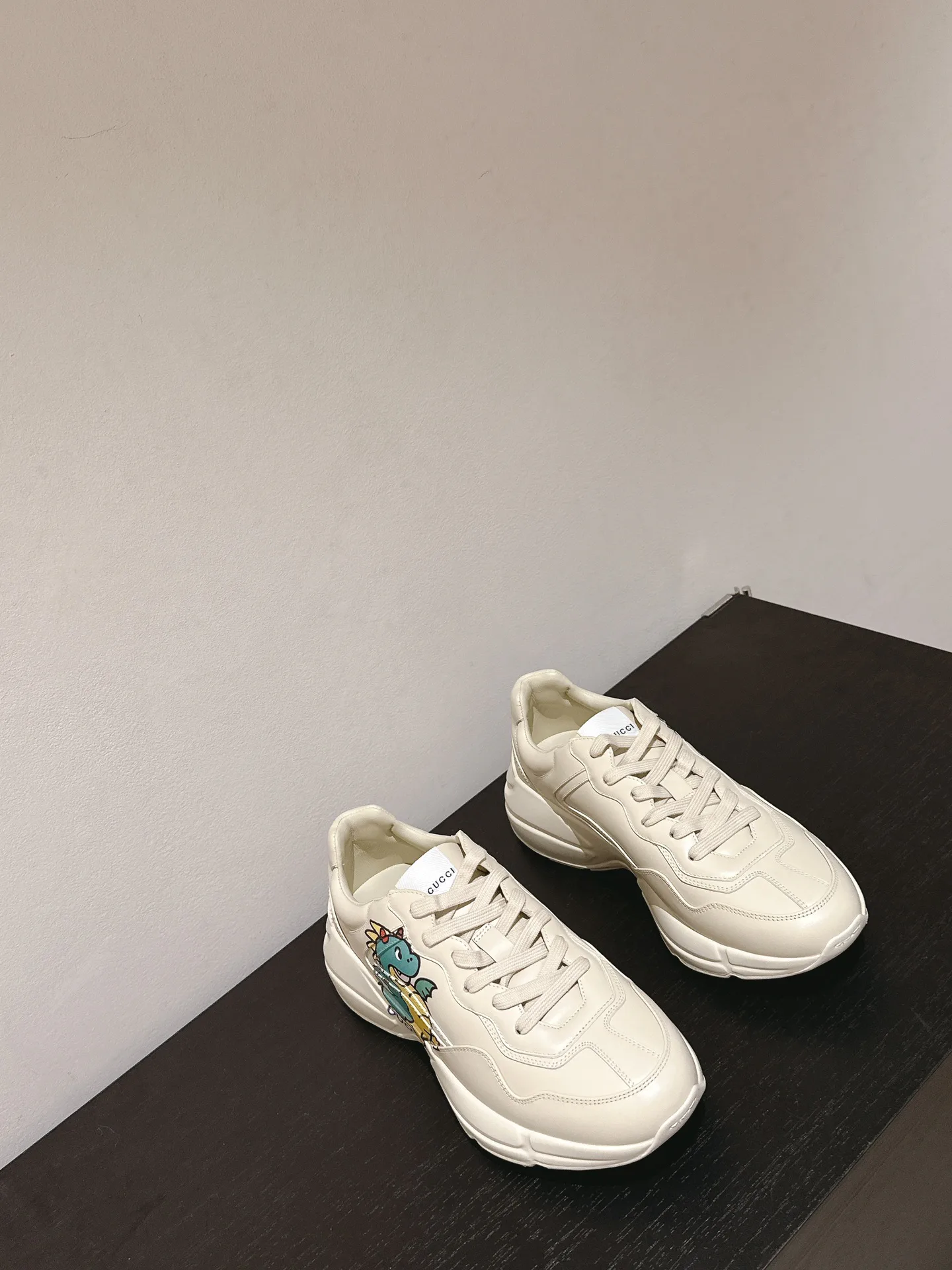 Кроссовки Женские Gucci 10199637