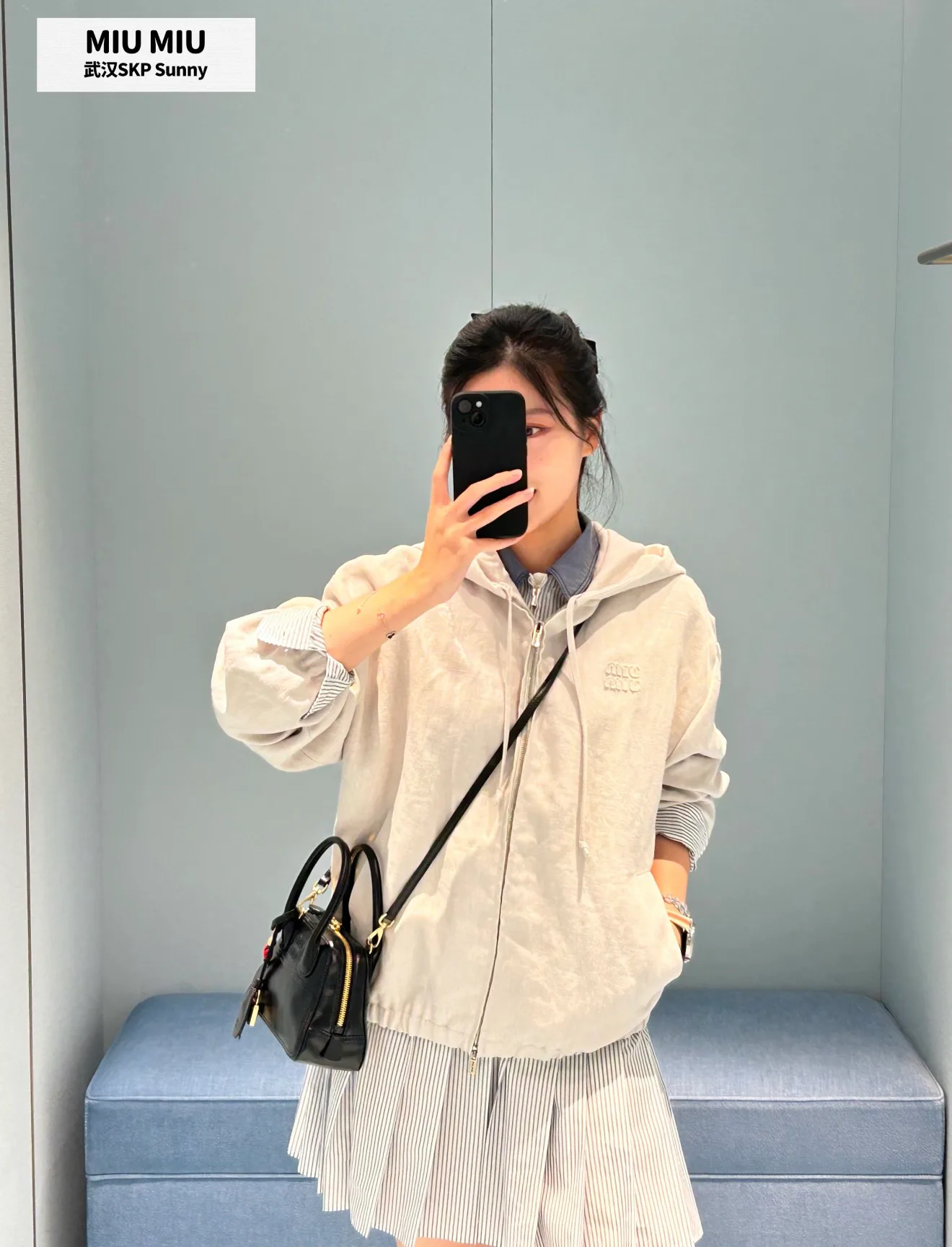 Куртки И Пуховики Женские Miu Miu 18113728