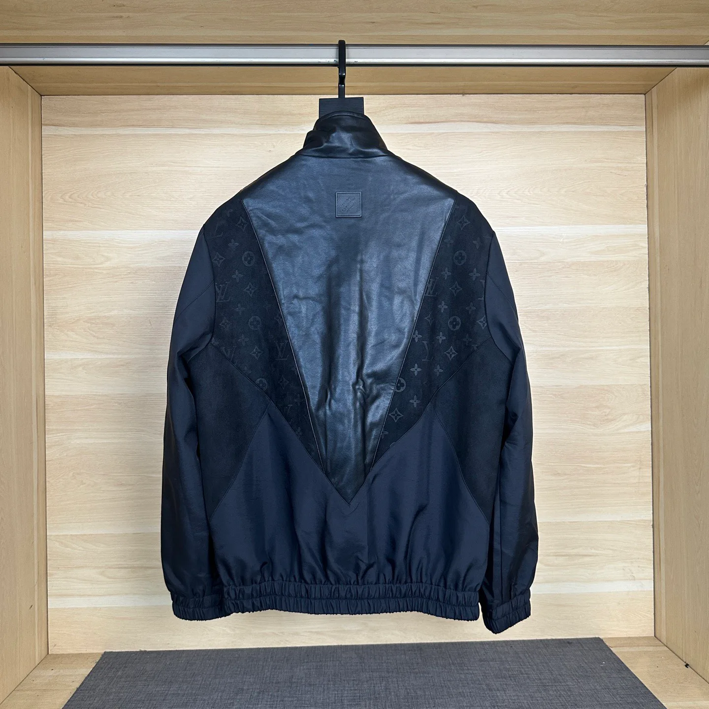 Куртки И Пуховики Мужские Louis Vuitton 13563954