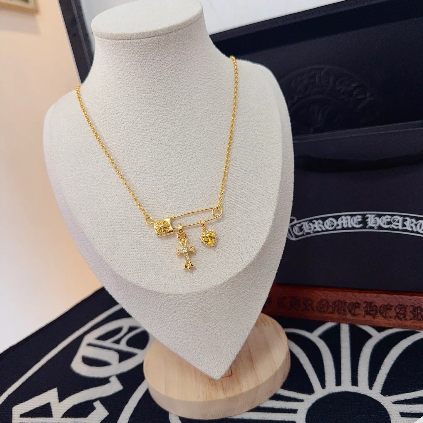 Бижутерия Chrome Hearts 11240588