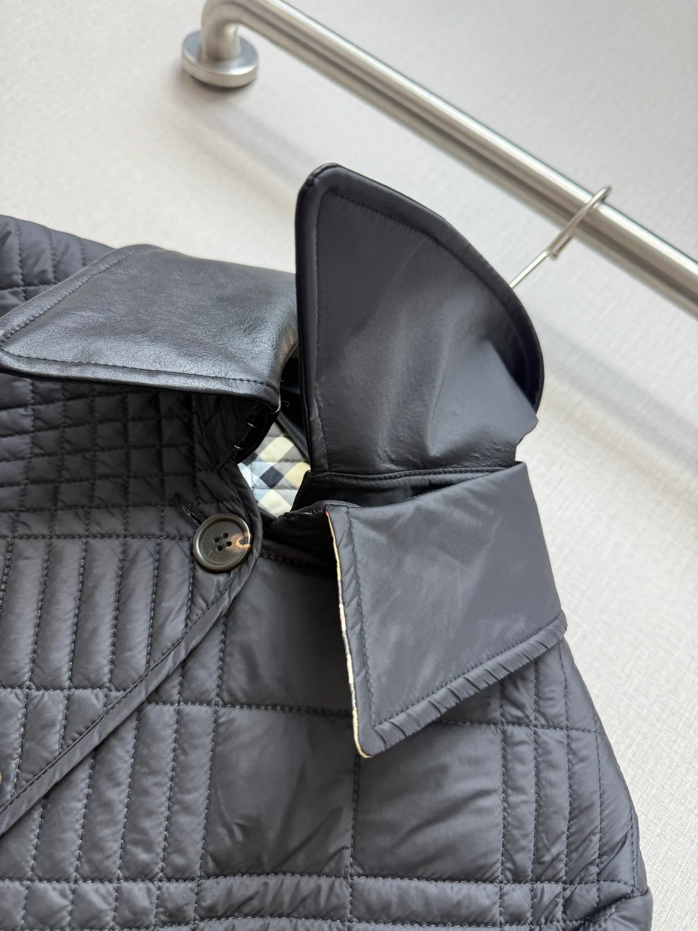 Куртки И Пуховики Женские Burberry 19133190