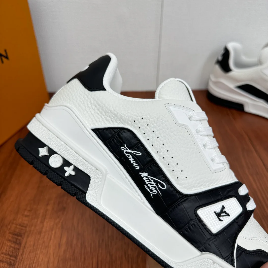 Кроссовки Мужские Louis Vuitton 1032394