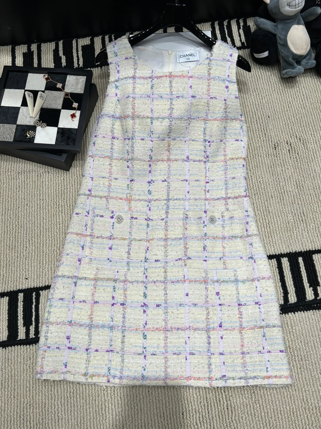 Платья Женские Chanel 17633419