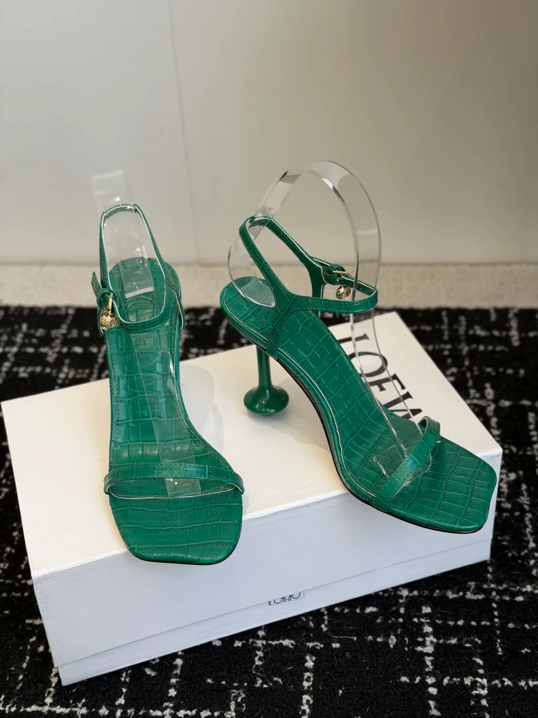 Босоножки Женские Loewe 20152416