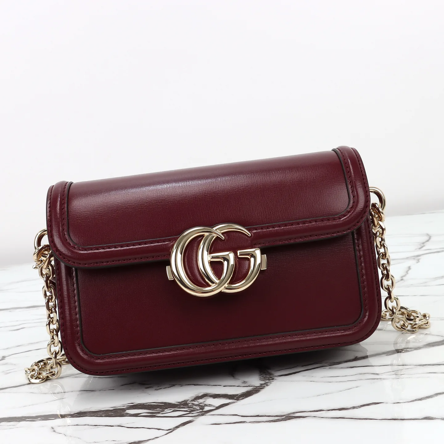 Классические Сумки Женские Gucci 18210724