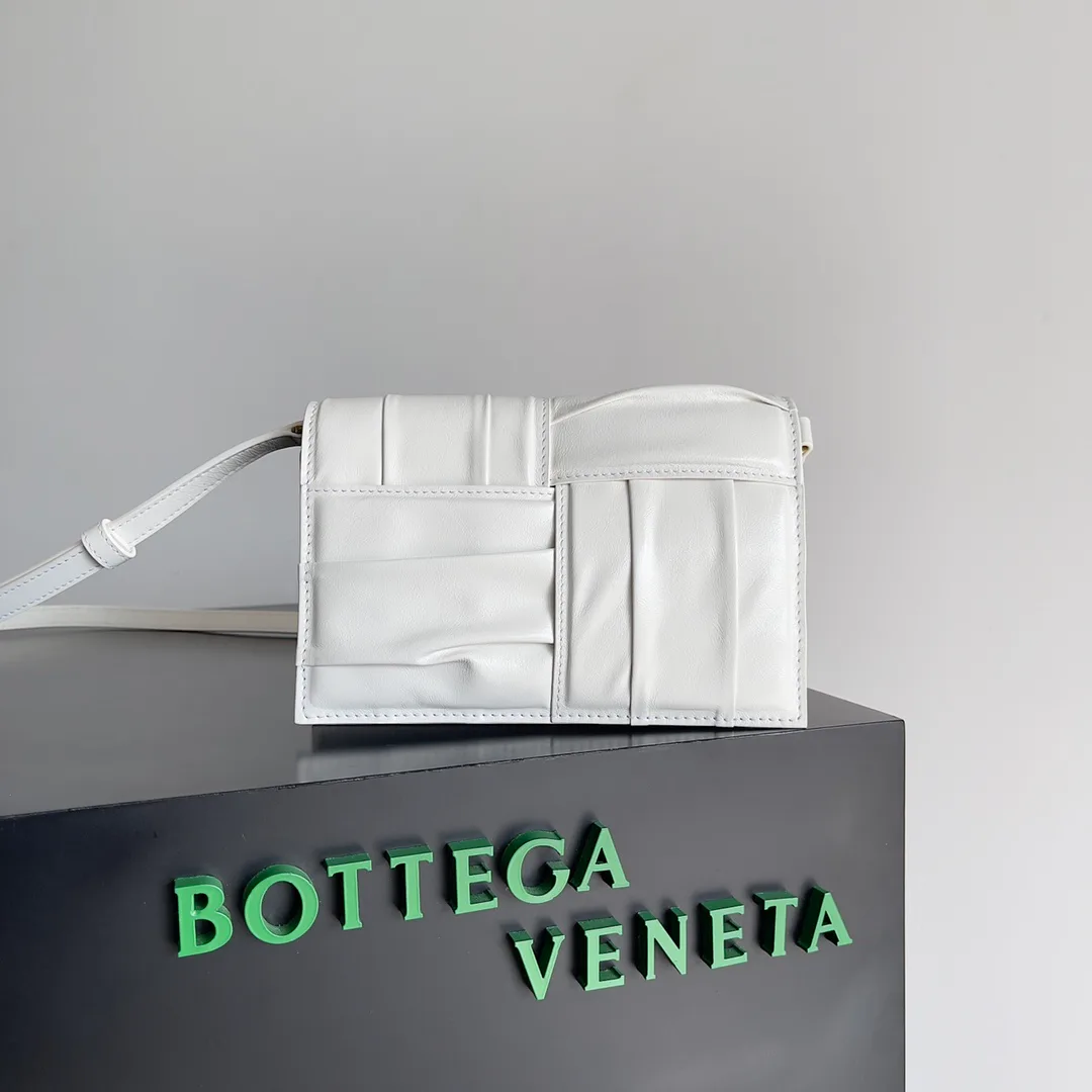Сумки На Ремне Женские Bottega Veneta 974139