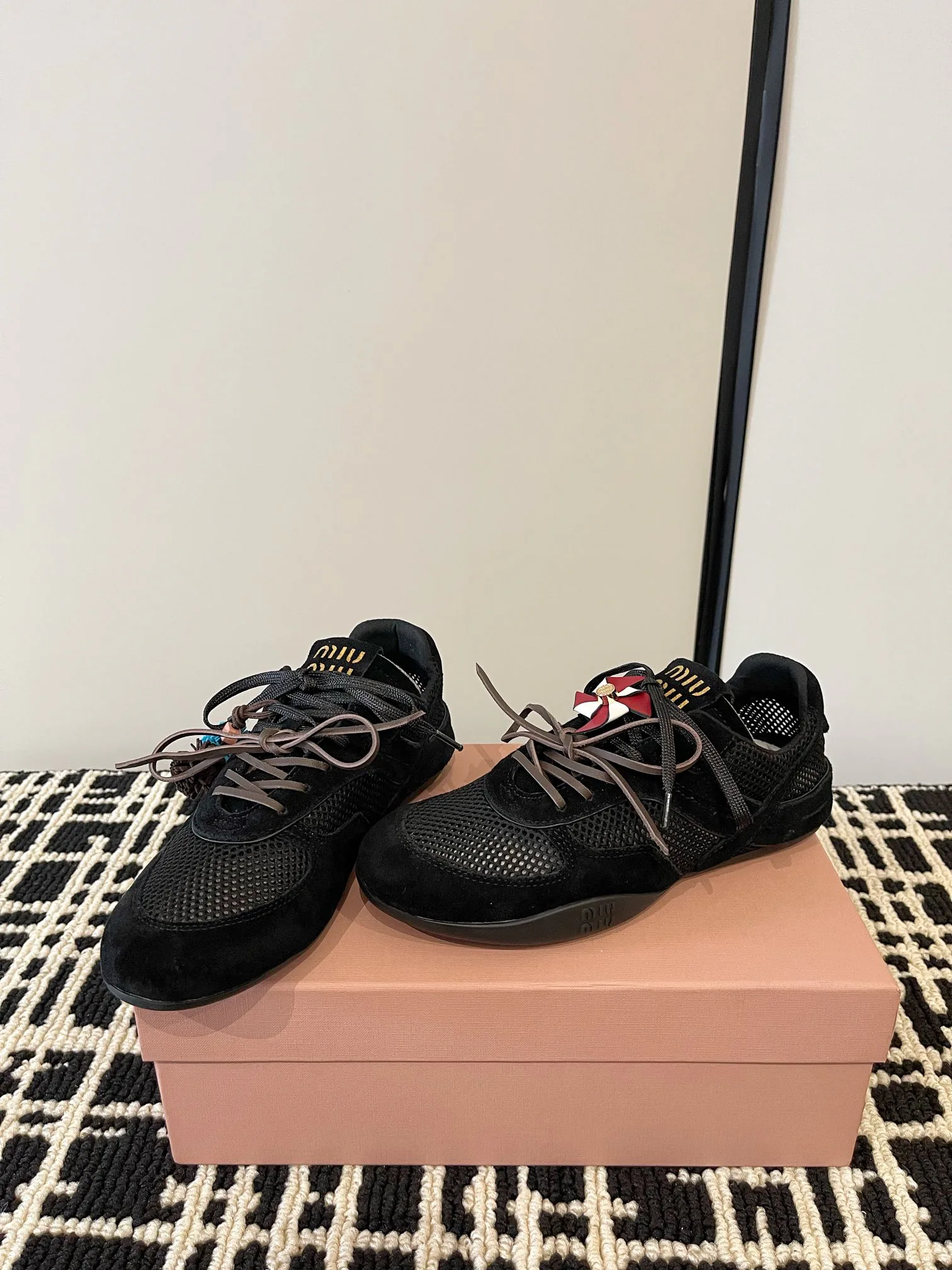 Кроссовки Женские Miu Miu 10991298