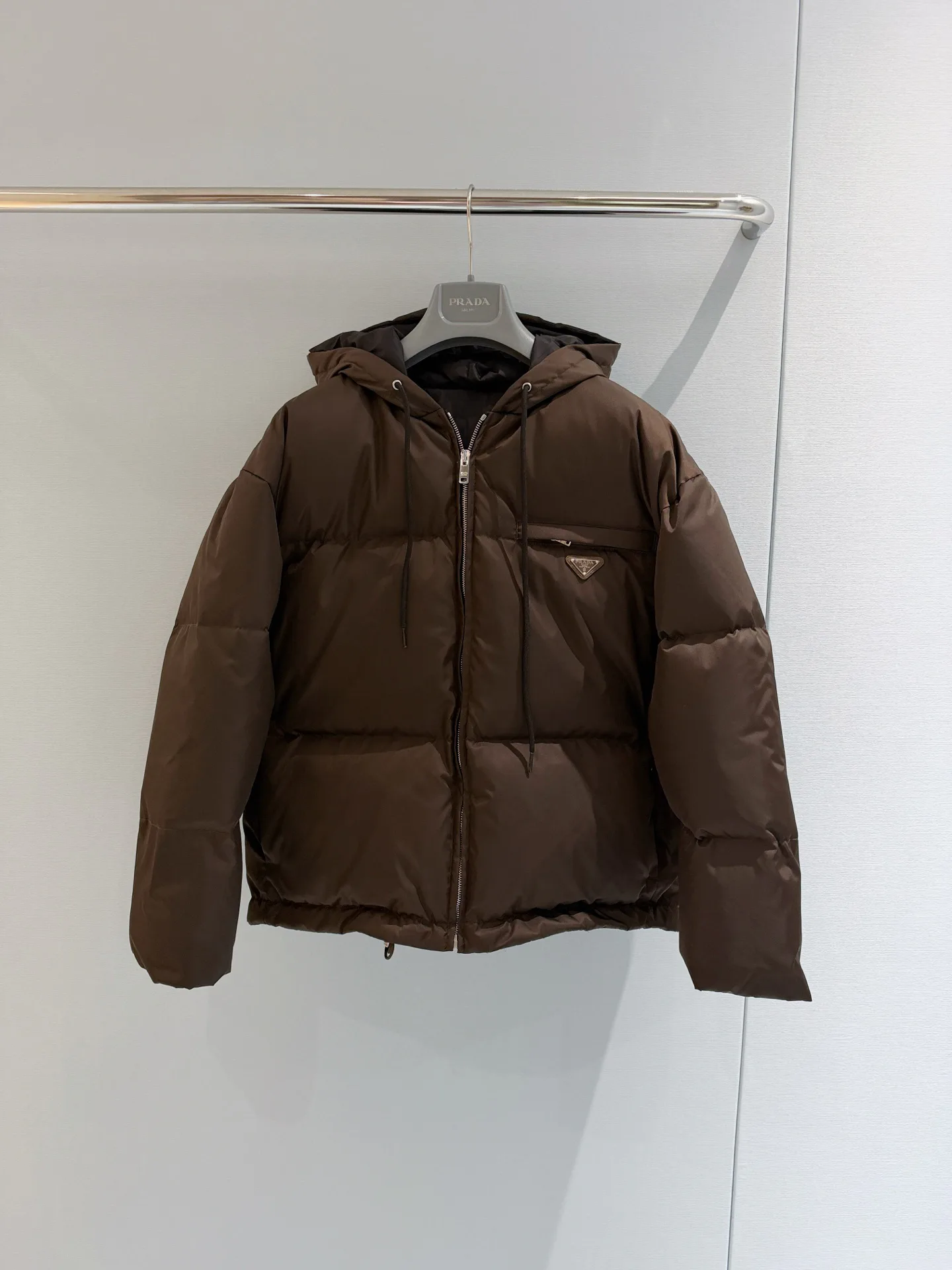Куртки И Пуховики Женские Prada 19503493
