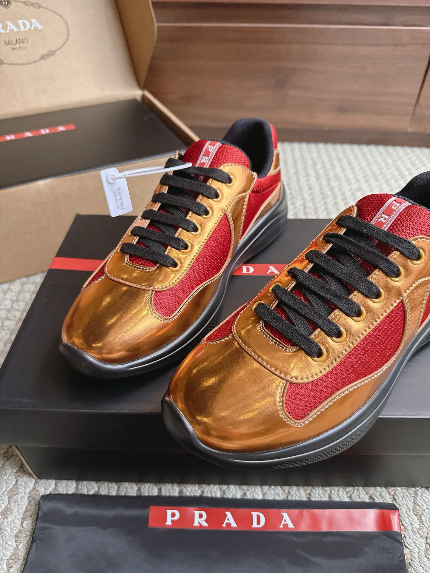 Кроссовки Женские Prada 17470445