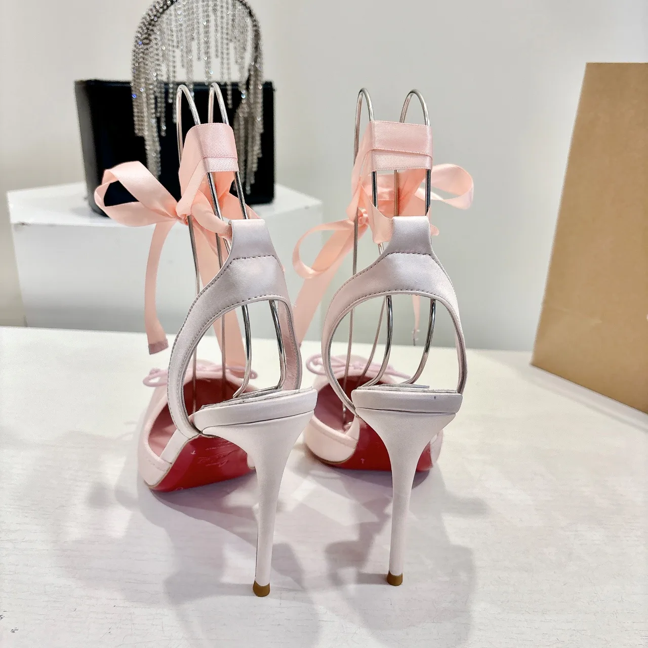 Туфли Женские Christian Louboutin 1111097