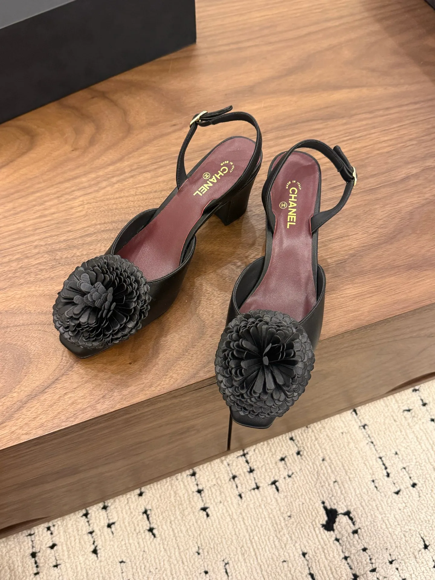 Сандалии Женские Chanel 13444912