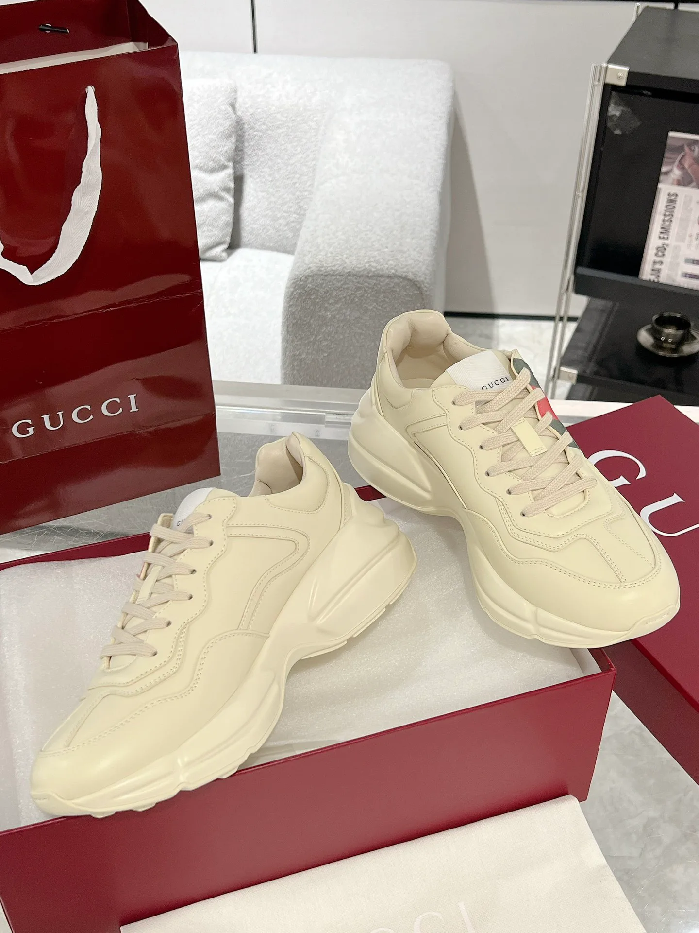 Кроссовки Женские Gucci 299671