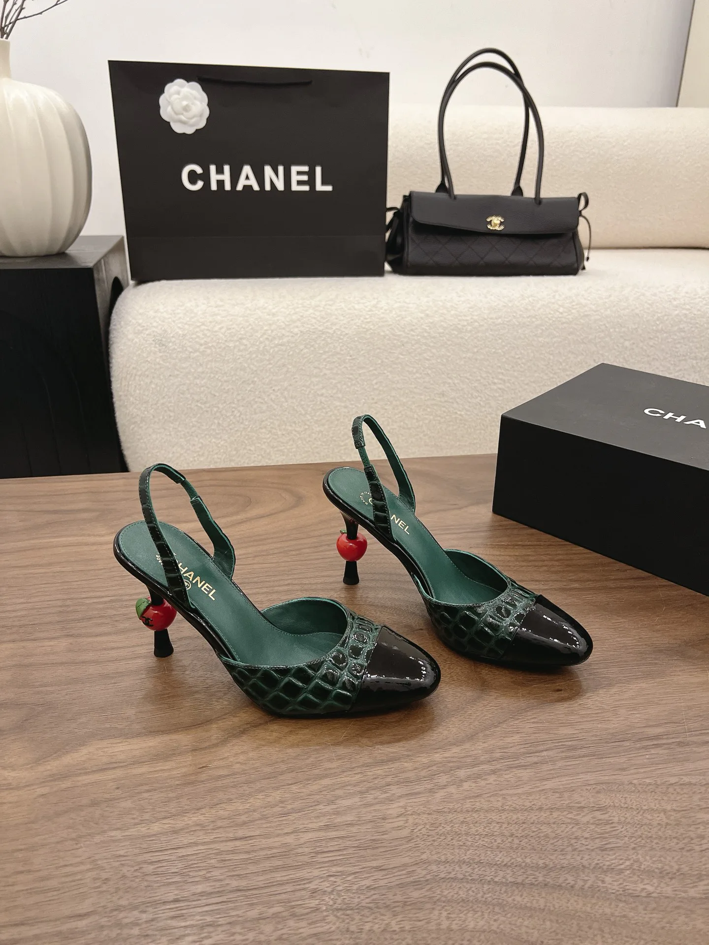 Туфли Женские Chanel 16944206