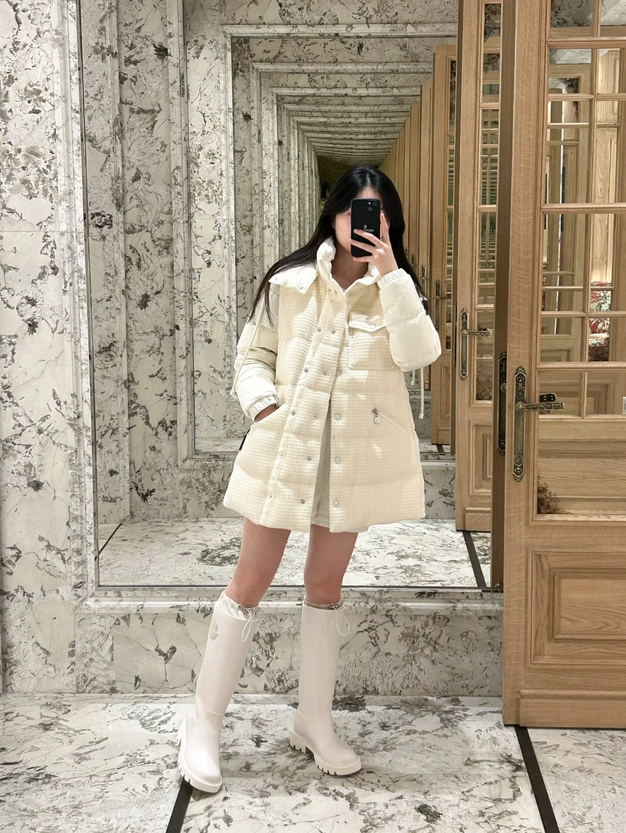 Куртки И Пуховики Женские Moncler 1384