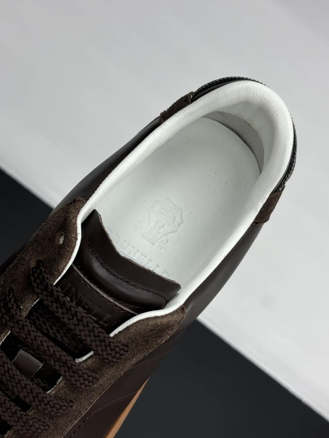 Кроссовки Женские Brunello Cucinelli 18707427