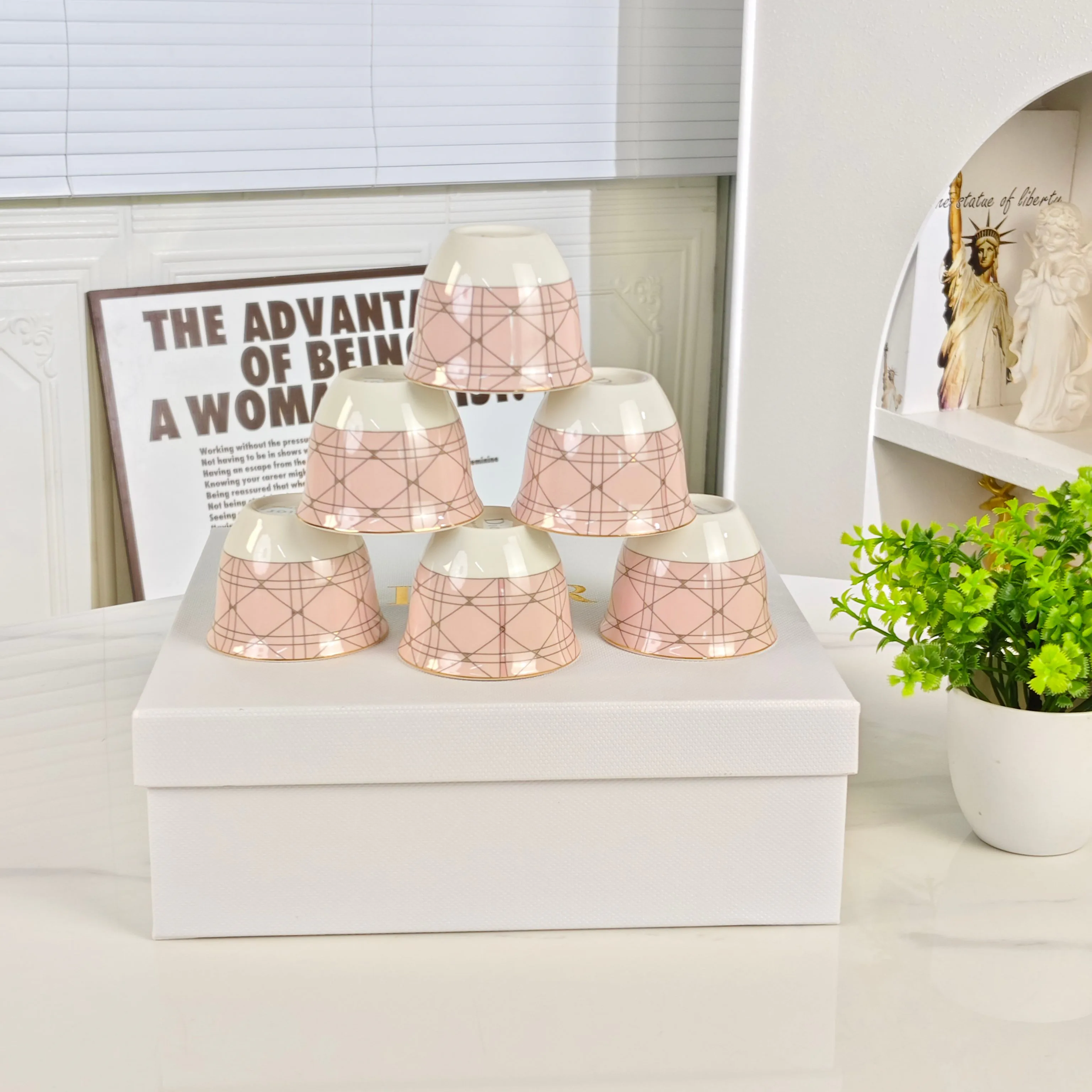 Посуда Christian Dior 4884559