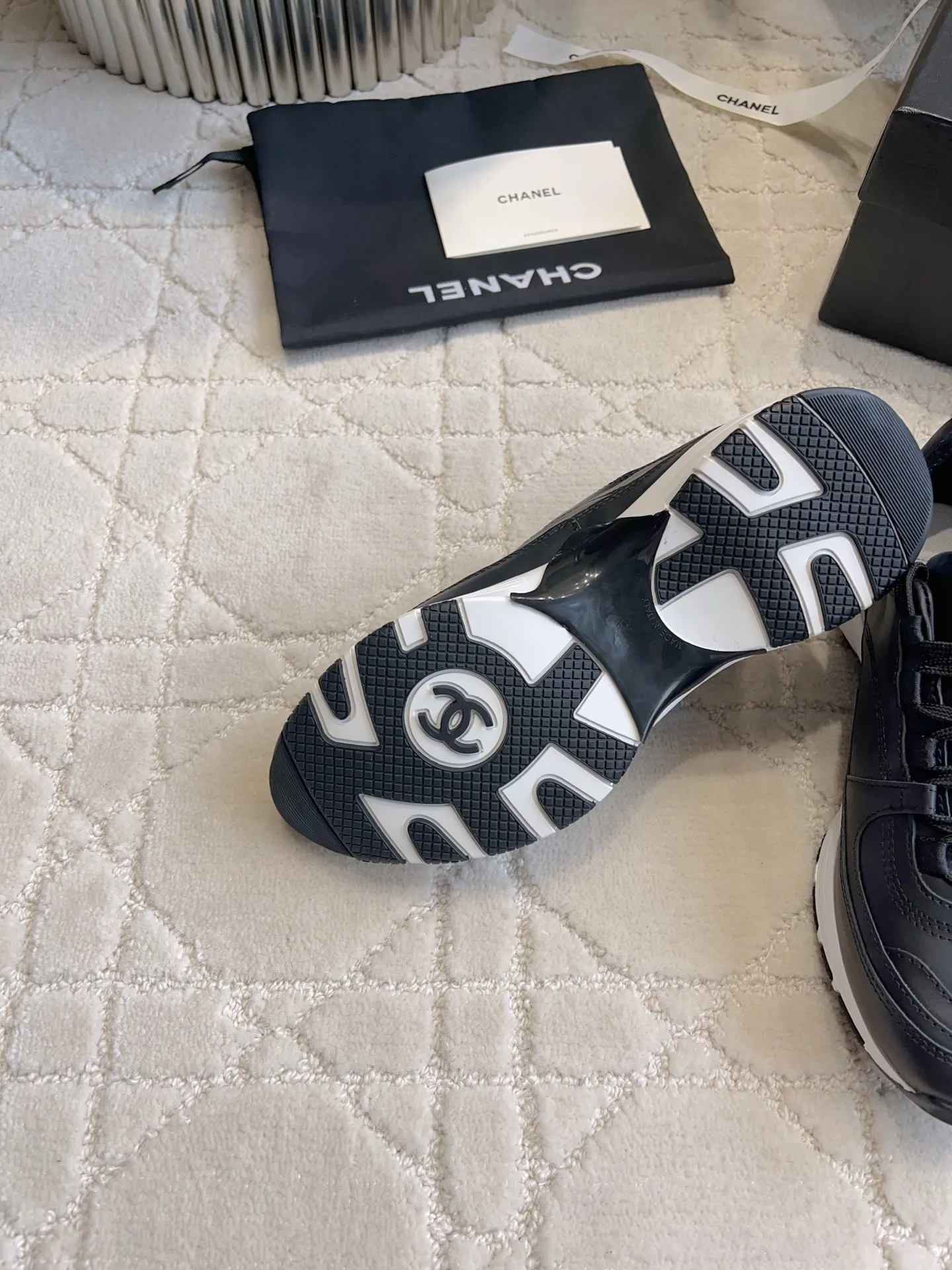 Кроссовки Женские Chanel 17936568
