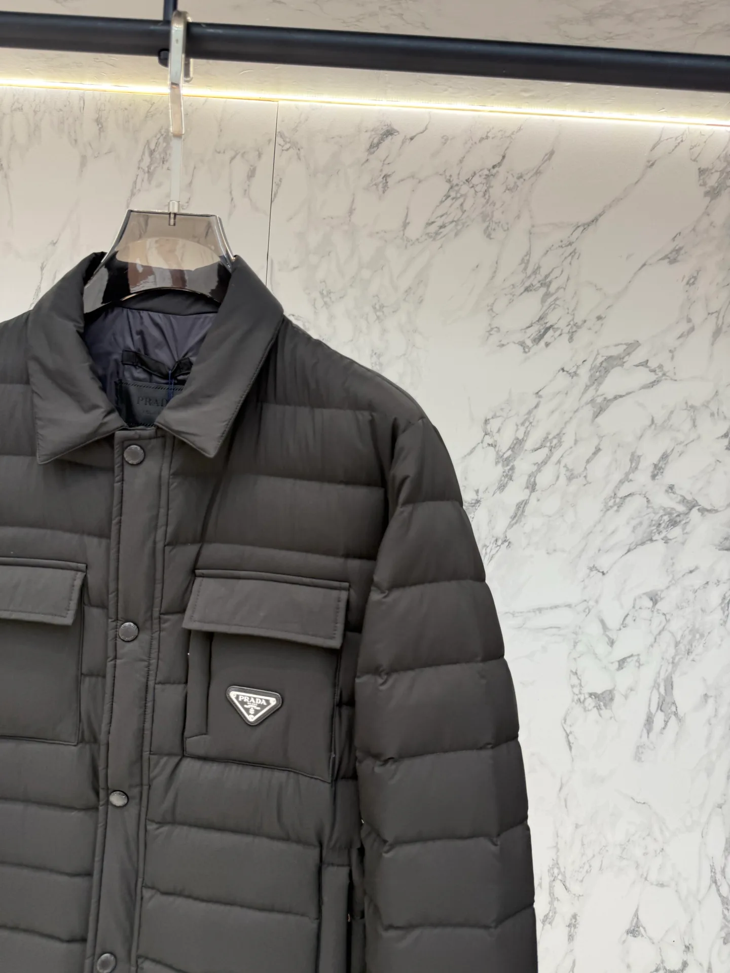 Куртки И Пуховики Женские Prada 18047778