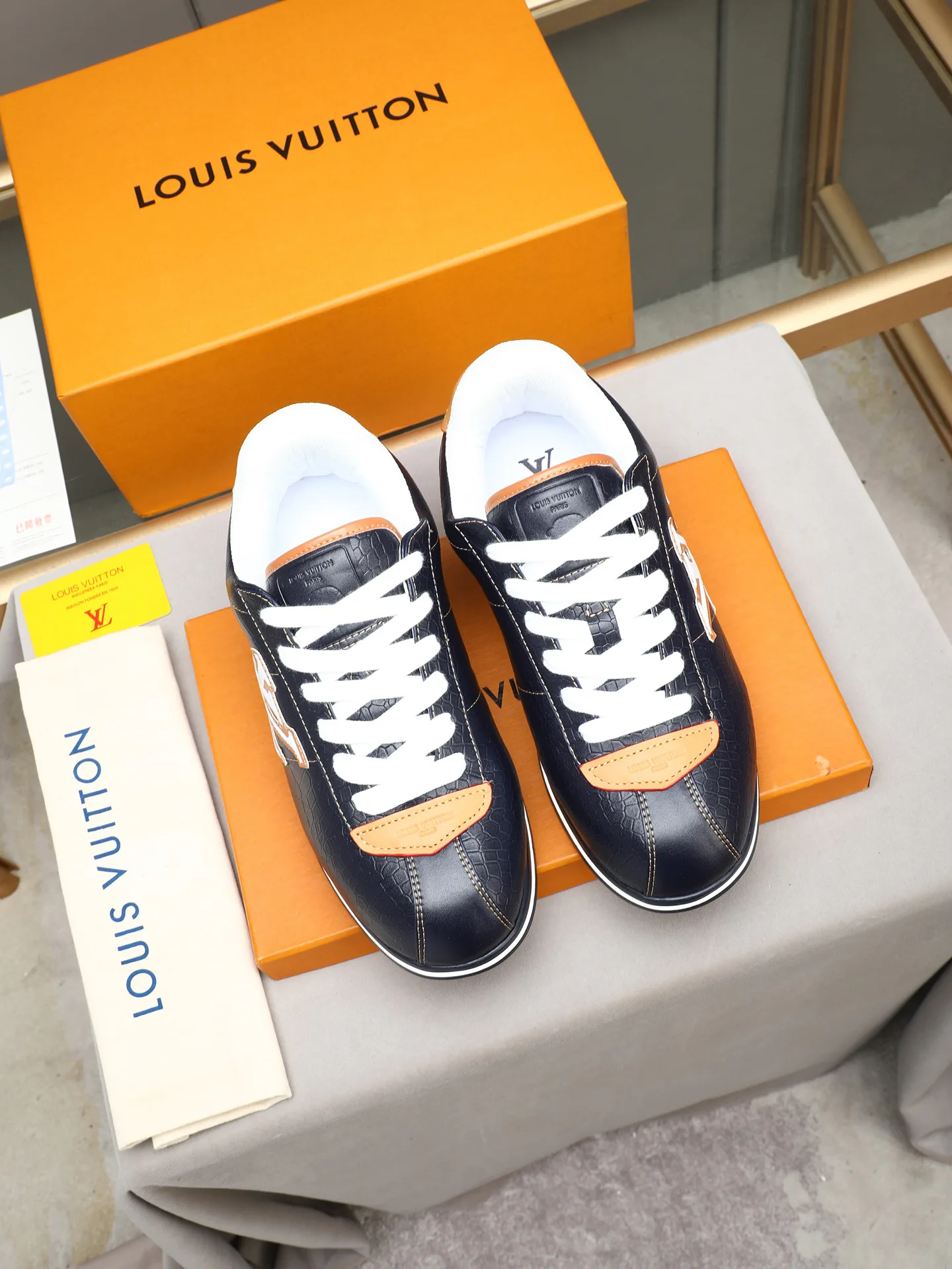Кроссовки Мужские Louis Vuitton 11490487