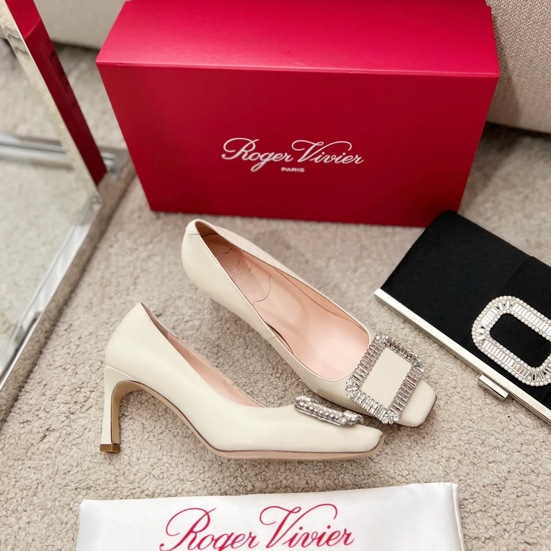 Туфли Женские Roger Vivier 17550745