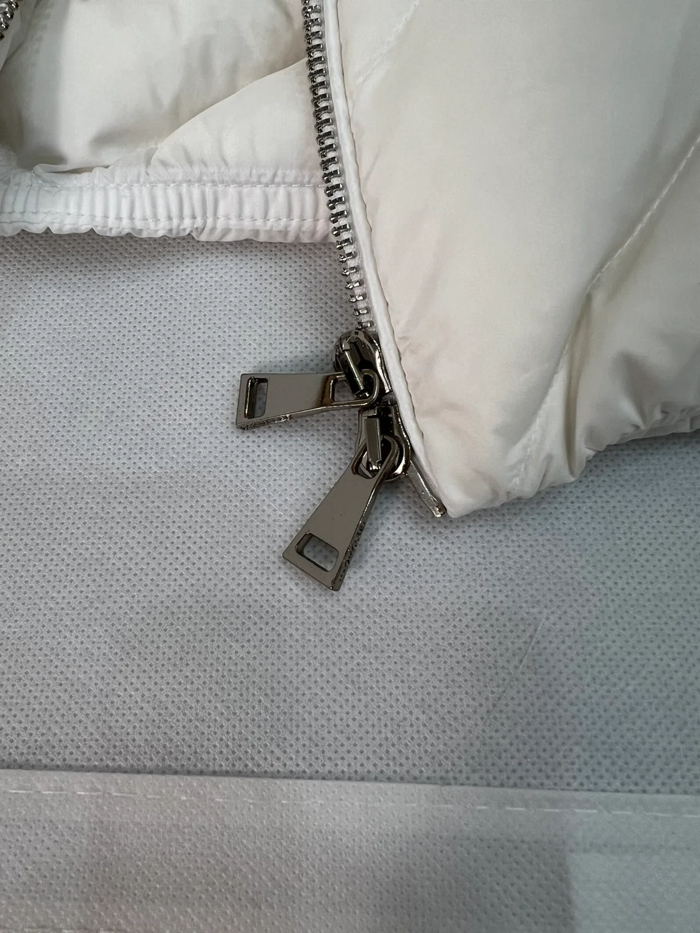 Куртки И Пуховики Женские Moncler 106118