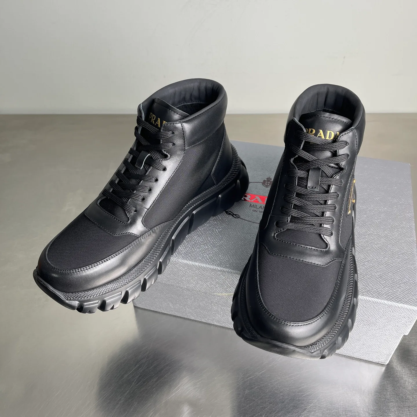 Кроссовки Мужские Prada 5058299