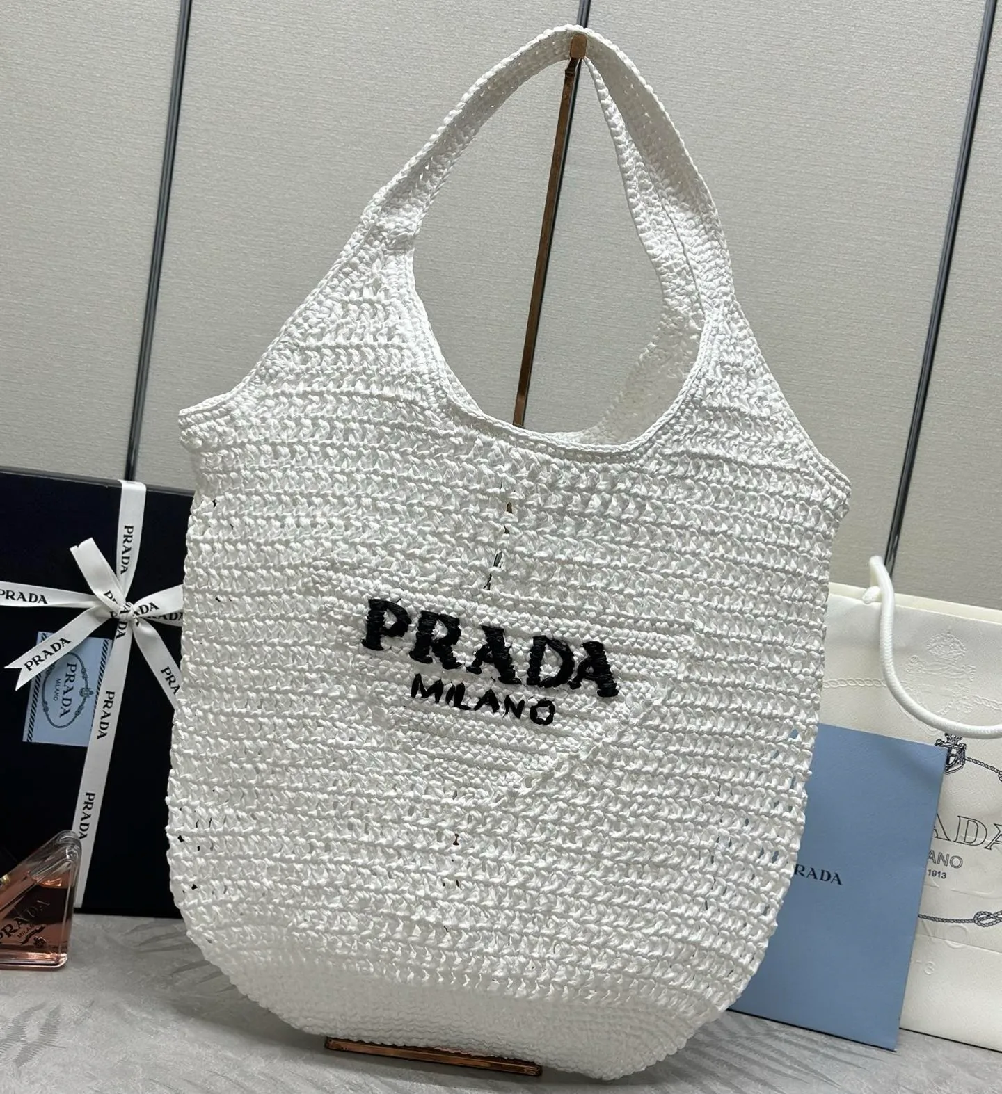 Классические Сумки Женские Prada 11681974