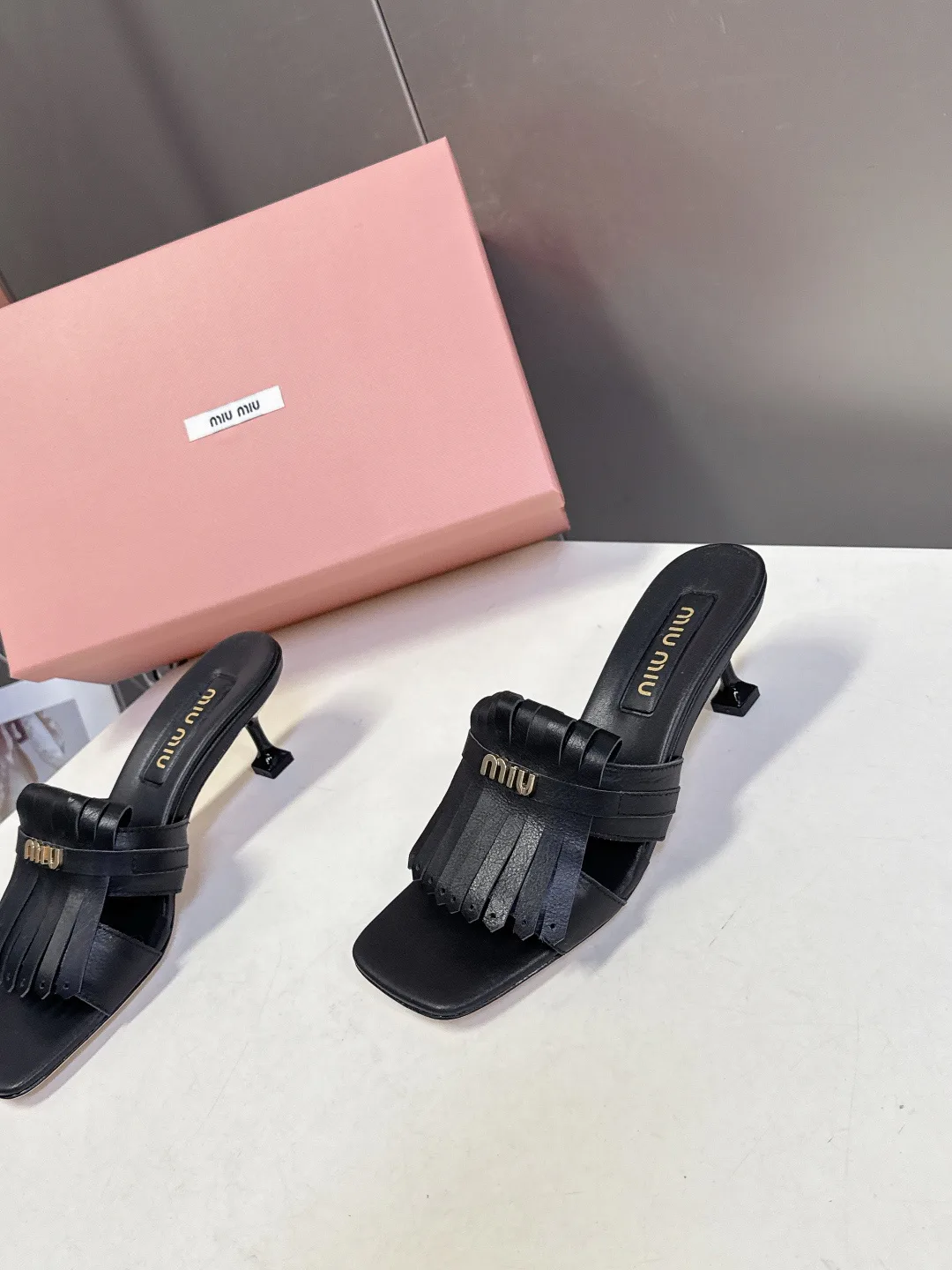 Босоножки Женские Miu Miu 1895110