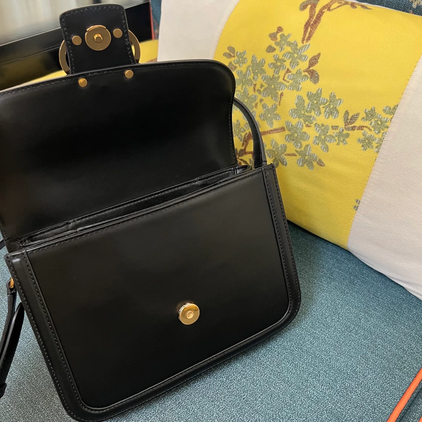 Сумки На Ремне Женские Valentino 8728888