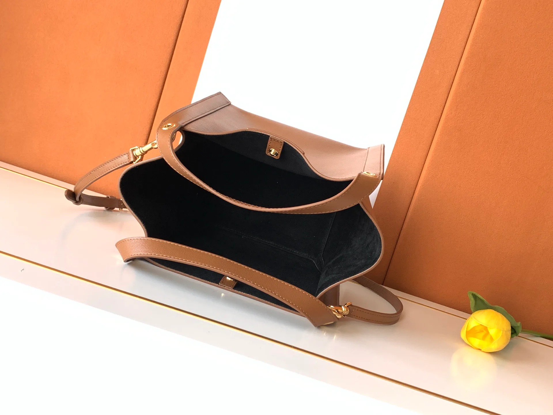 Классические Сумки Женские Celine 11449096