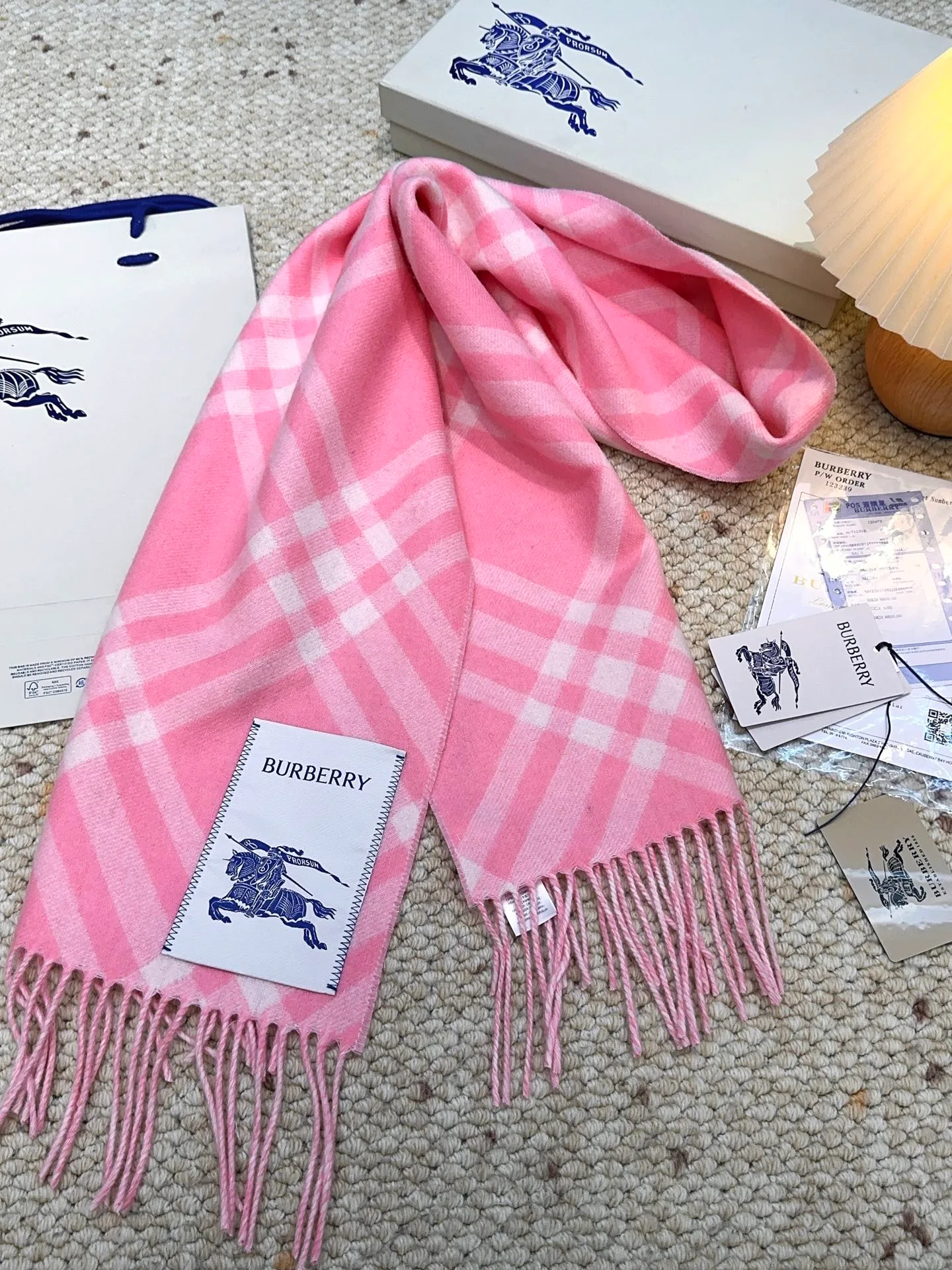 Шарфы Burberry 18105489