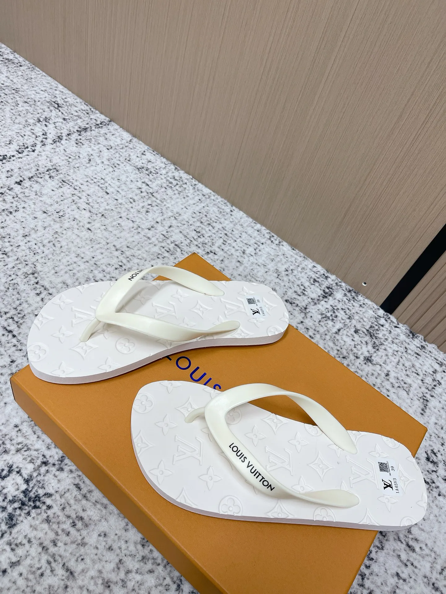 Сандалии Мужские Louis Vuitton 11802133