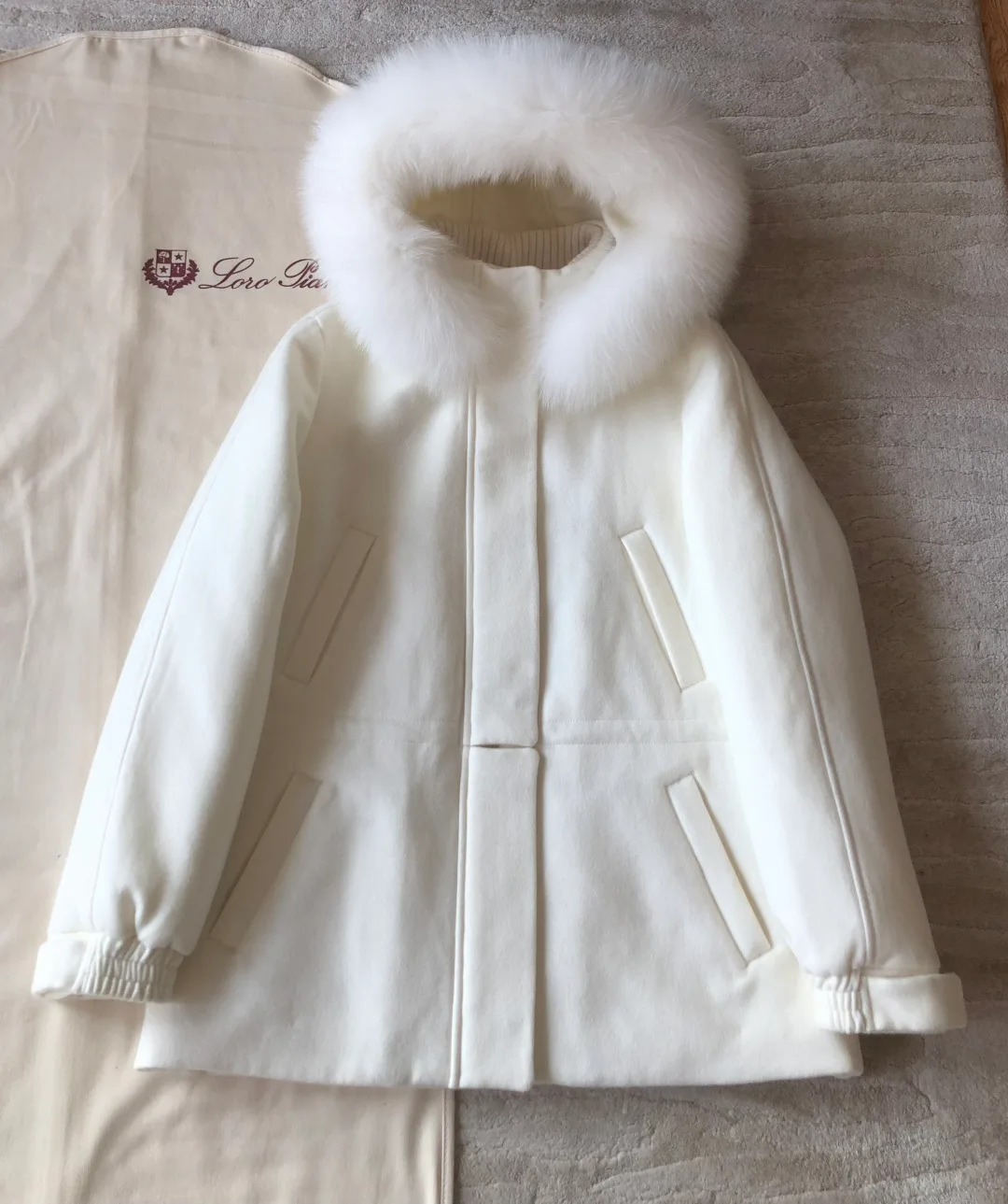 Куртки И Пуховики Женские Loro Piana 1400745
