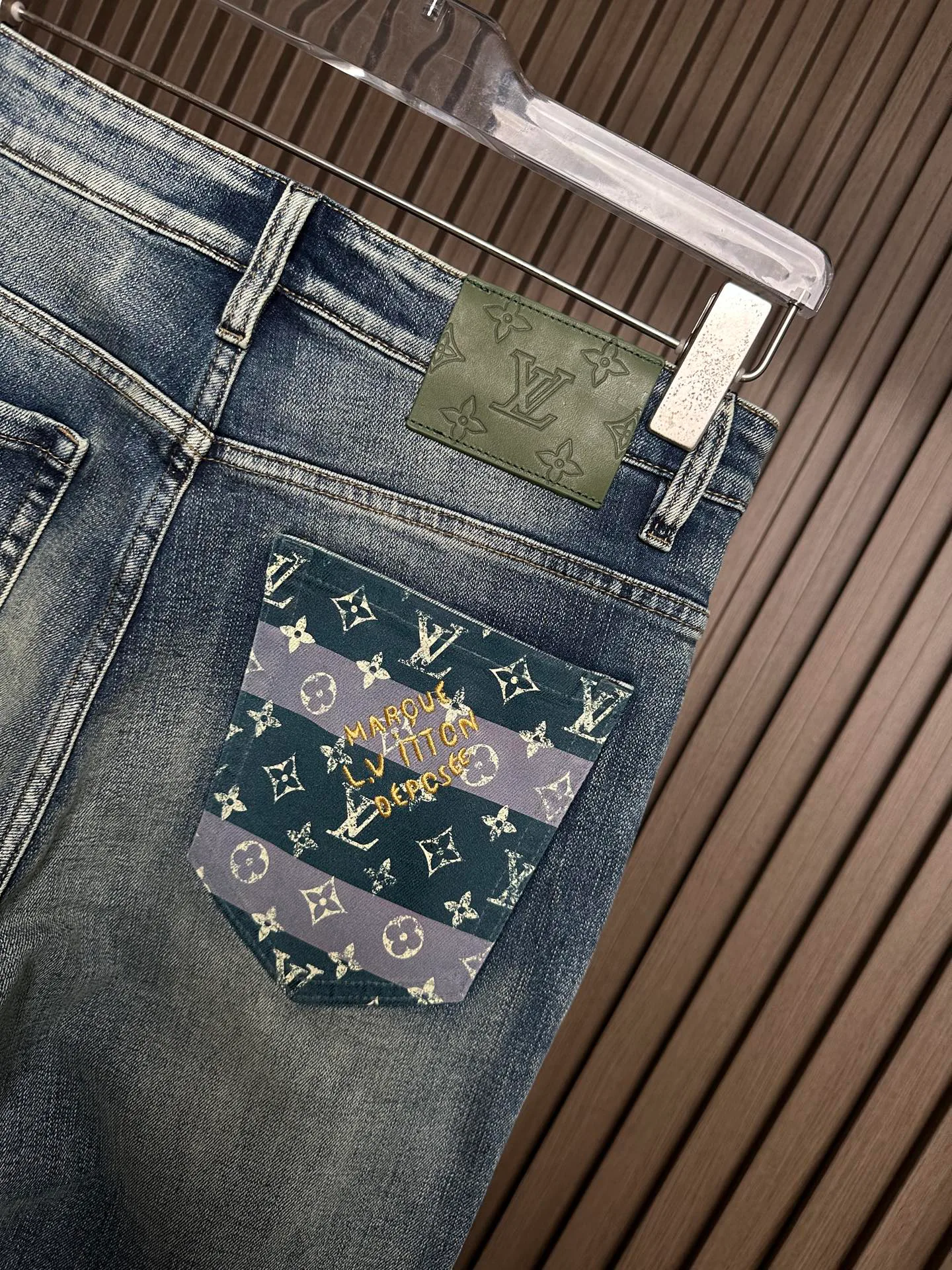 Джинсы Женские Louis Vuitton 12192794