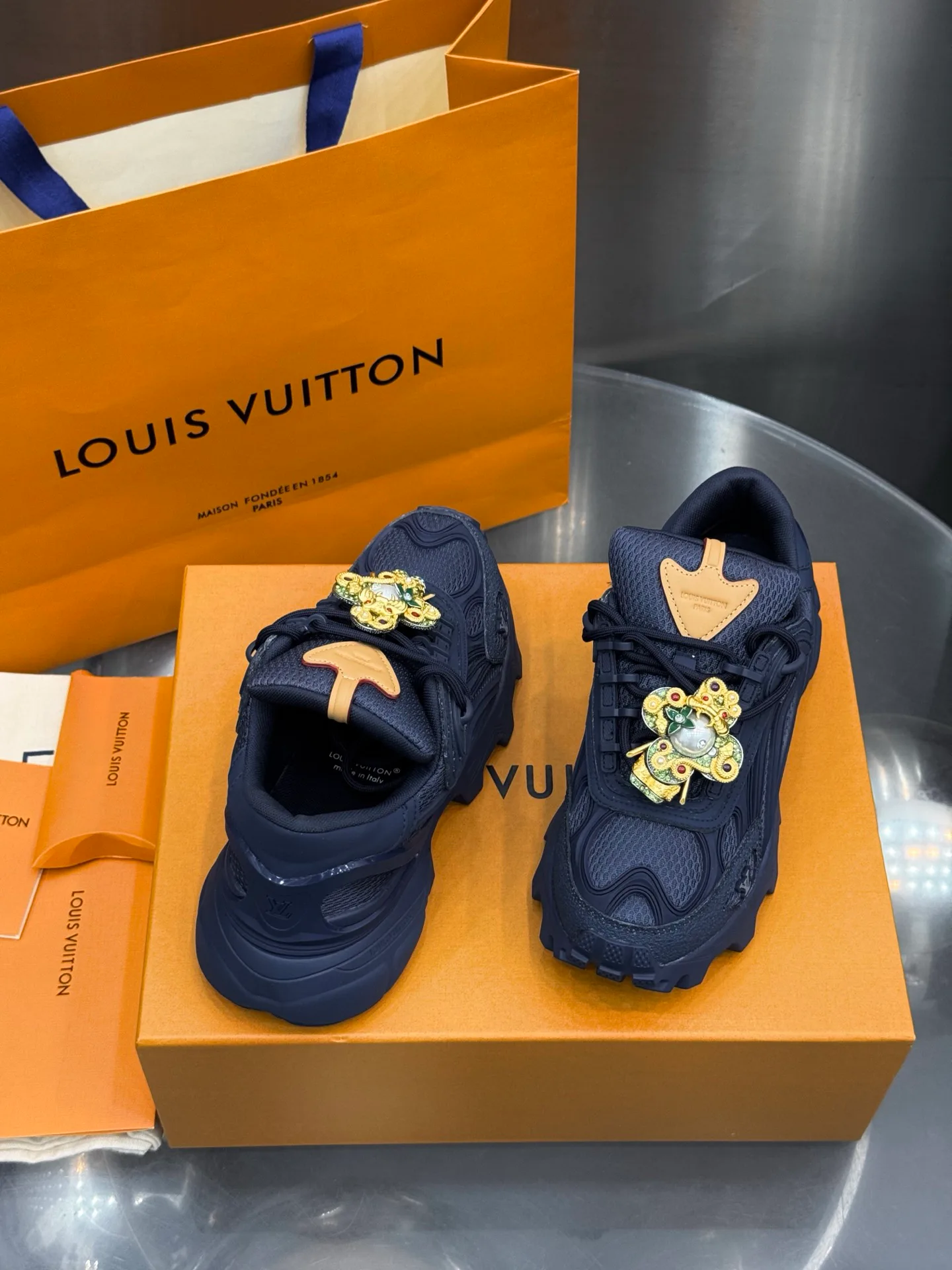 Кроссовки Женские Louis Vuitton 18202600