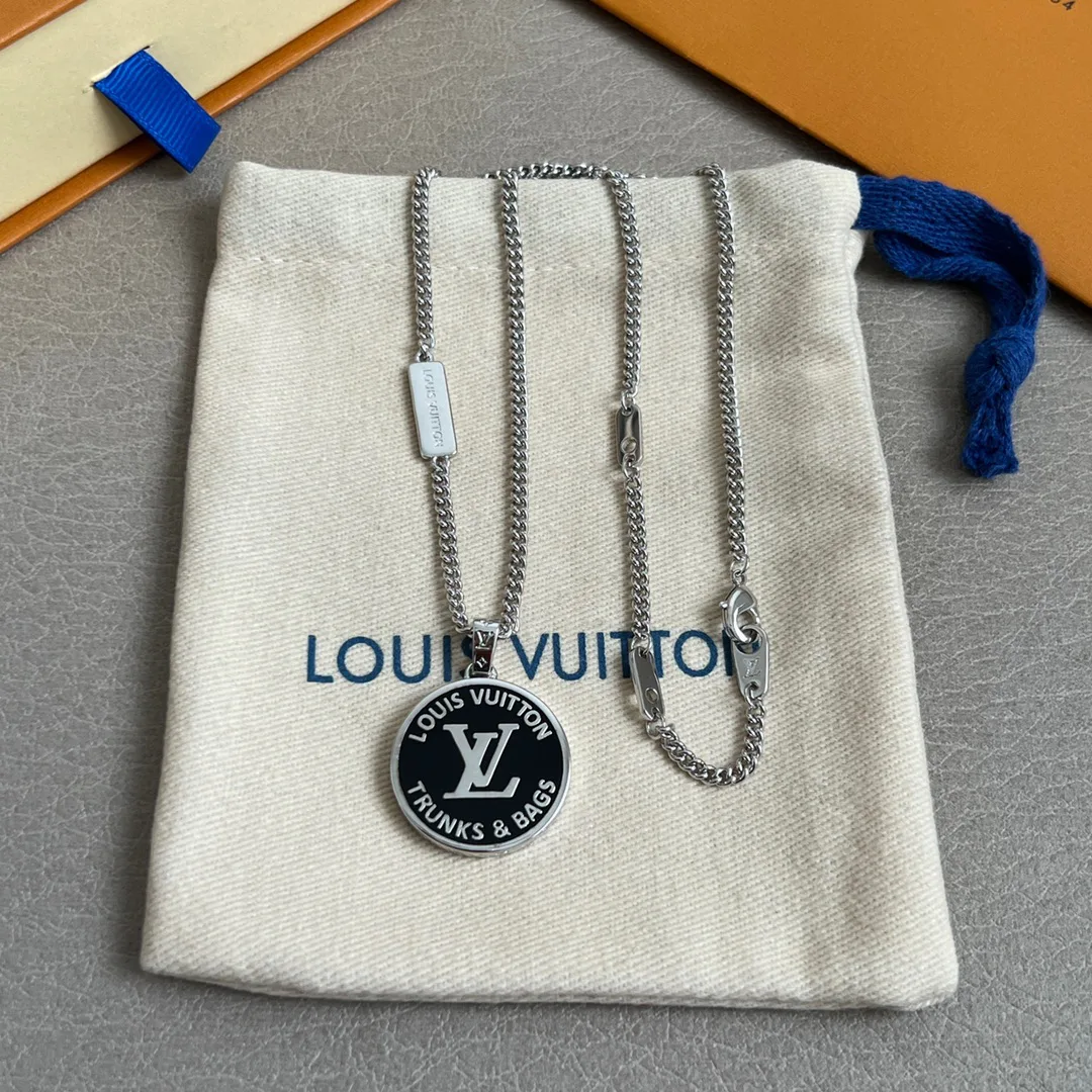 Бижутерия Louis Vuitton 99332