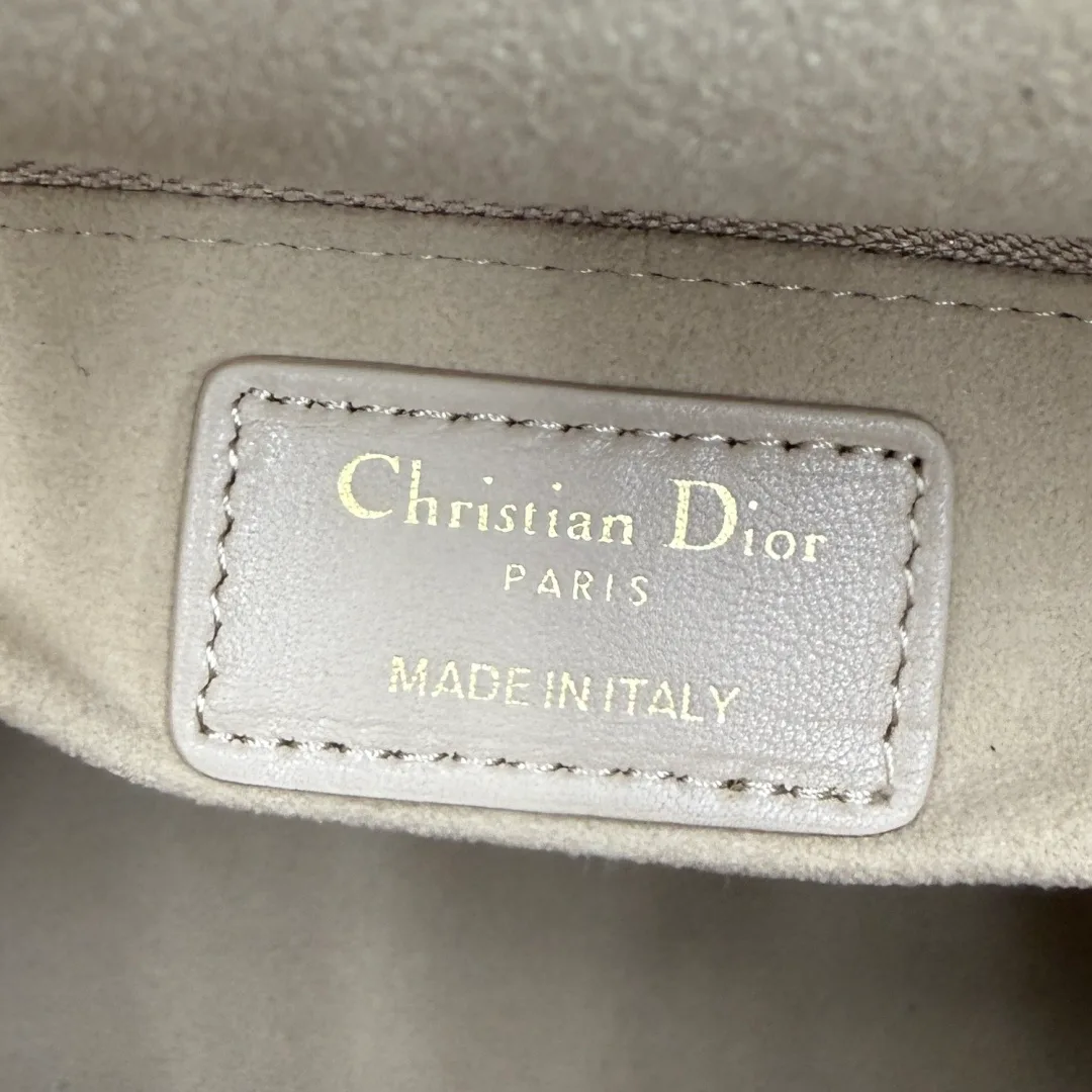 Классические Сумки Женские Christian Dior 12622360