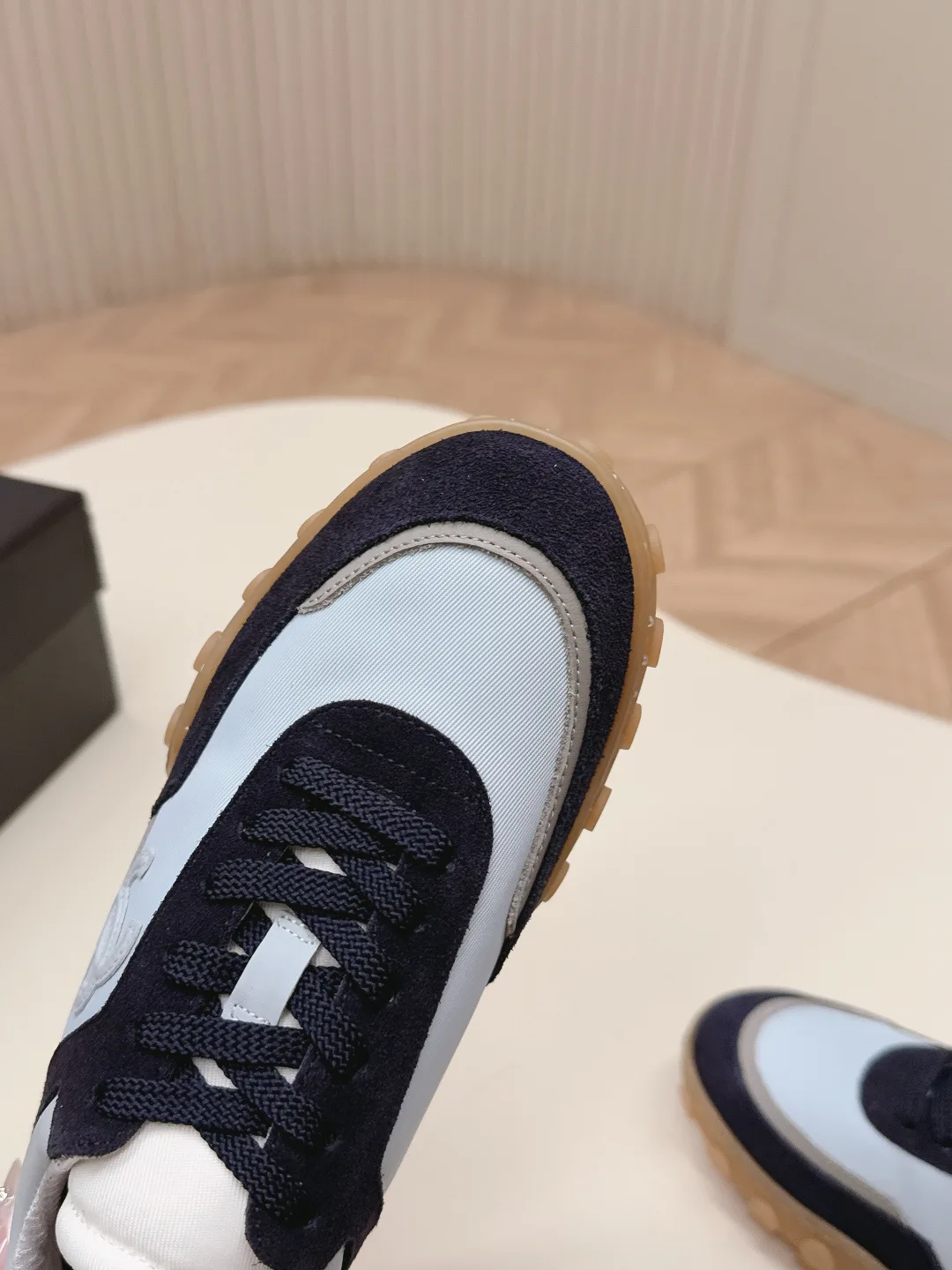 Кроссовки Женские Chanel 13132834