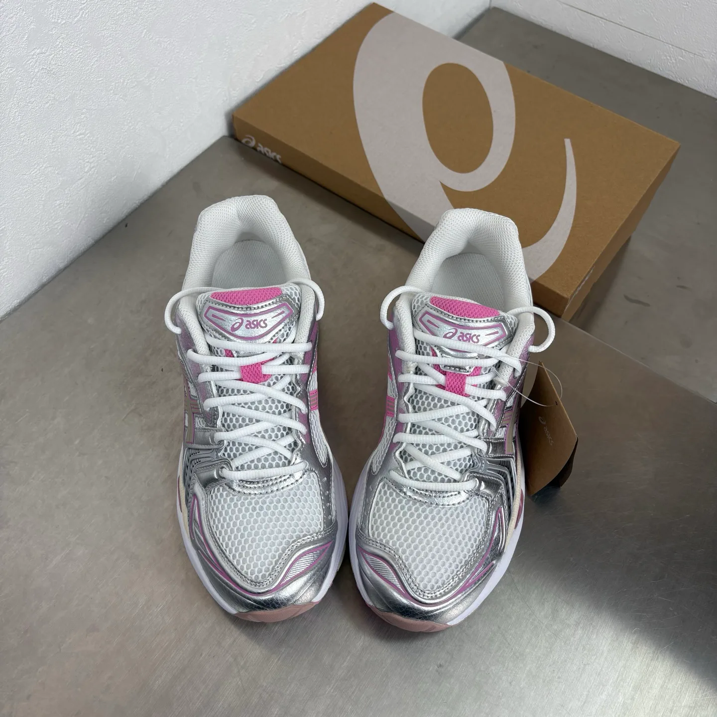 Кроссовки Женские Asics 18744164