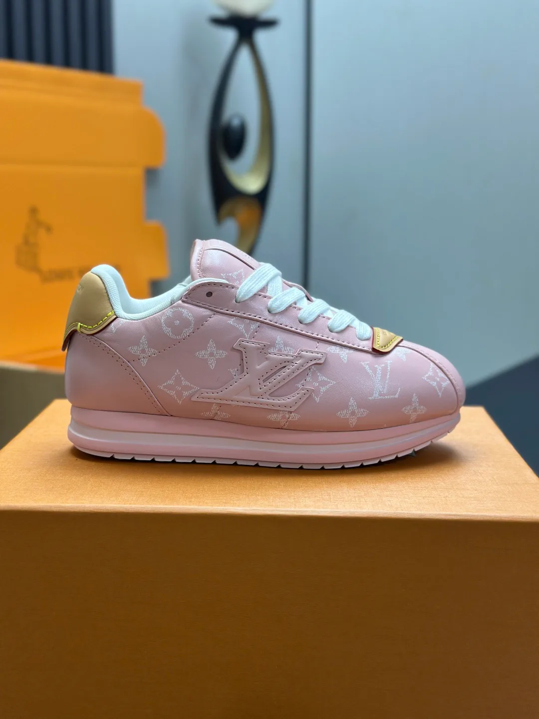 Кроссовки Женские Louis Vuitton 3470529