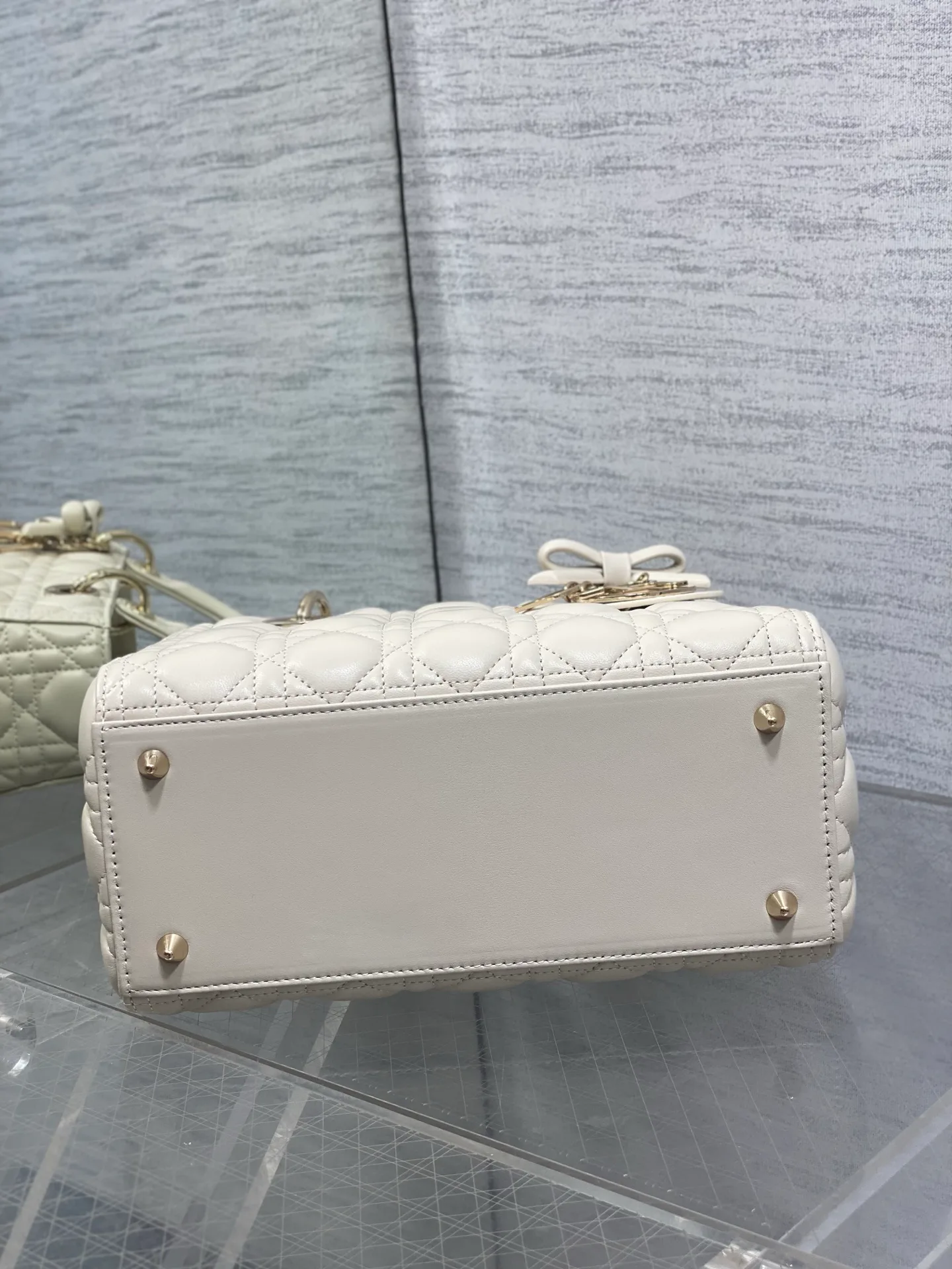 Классические Сумки Женские Christian Dior 17601473
