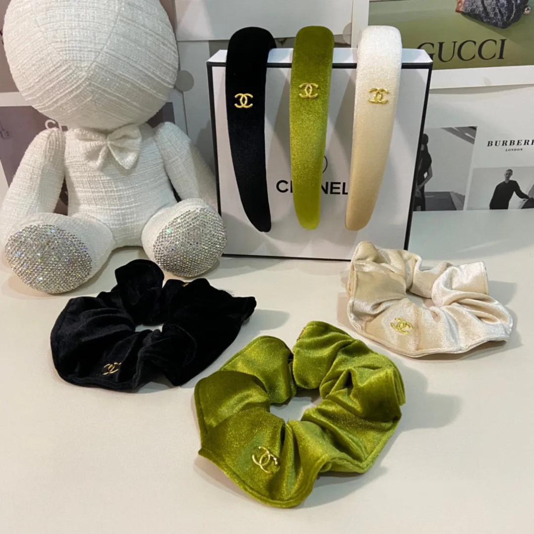 Головные Уборы Chanel 11469196