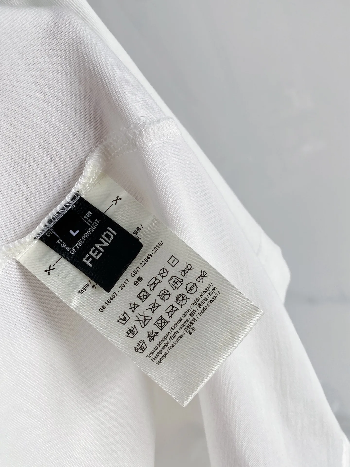 Футболки Мужские Fendi 13570019