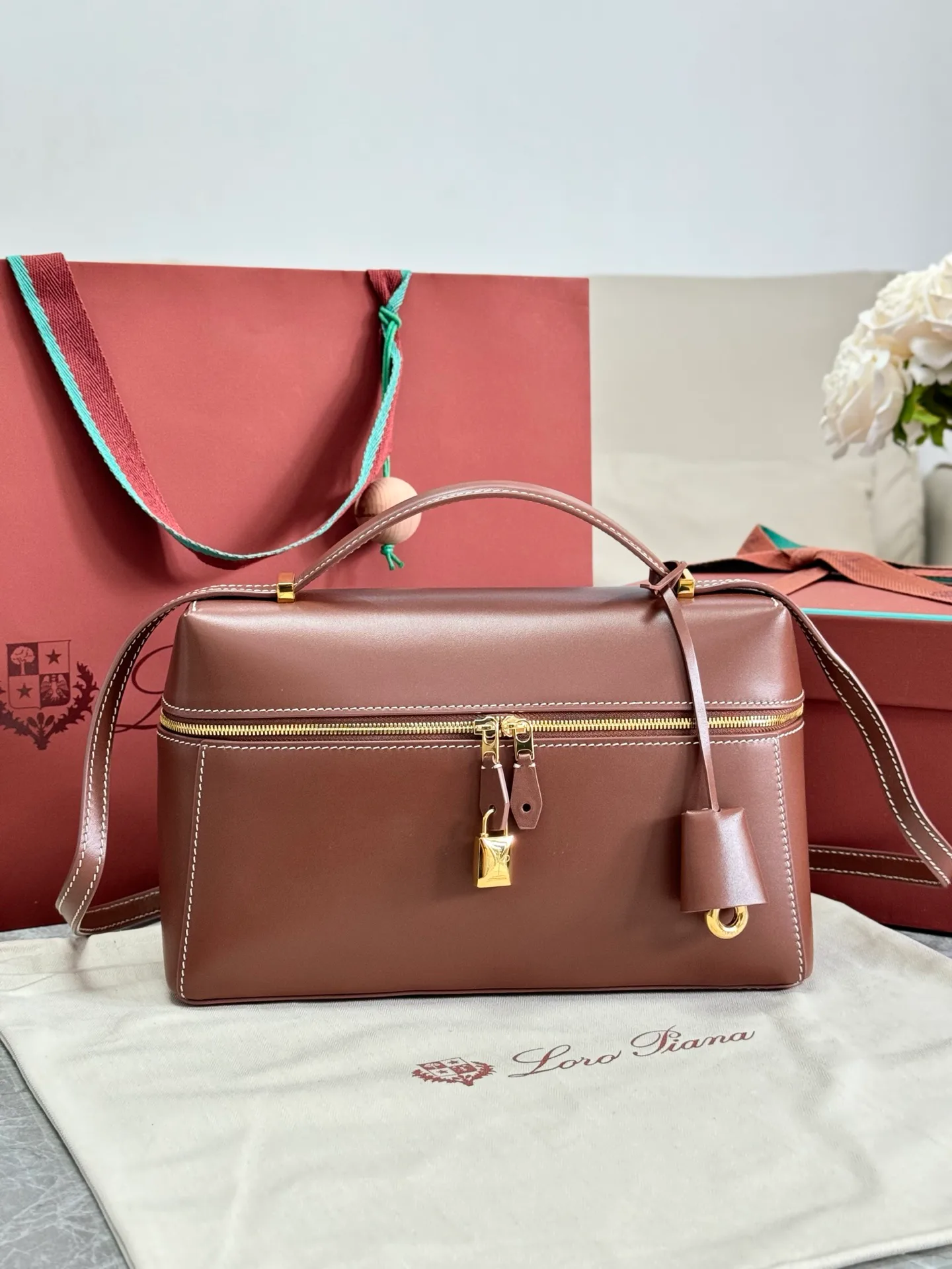 Классические Сумки Женские Loro Piana 17565047