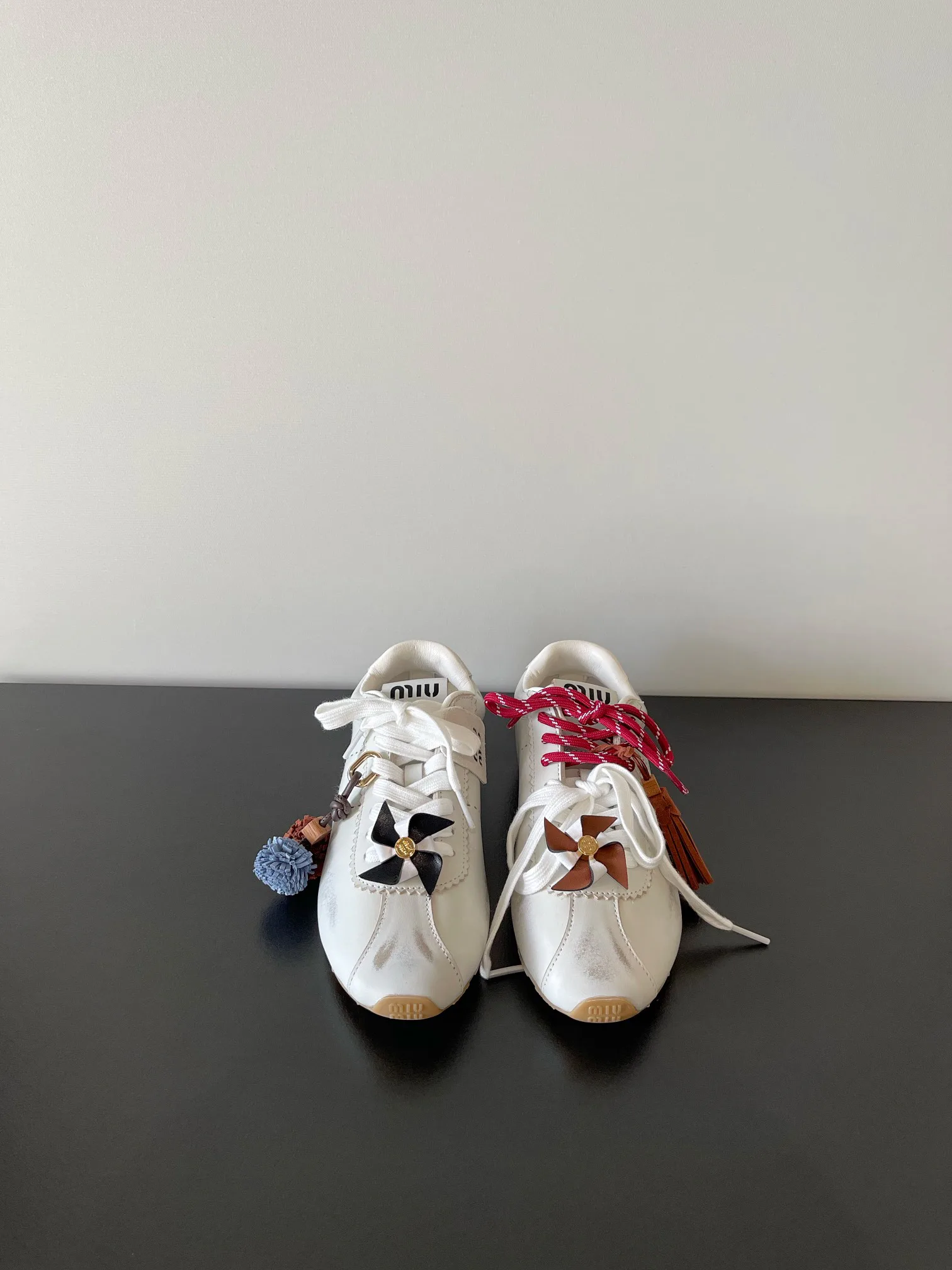Кроссовки Женские Miu Miu 18703407