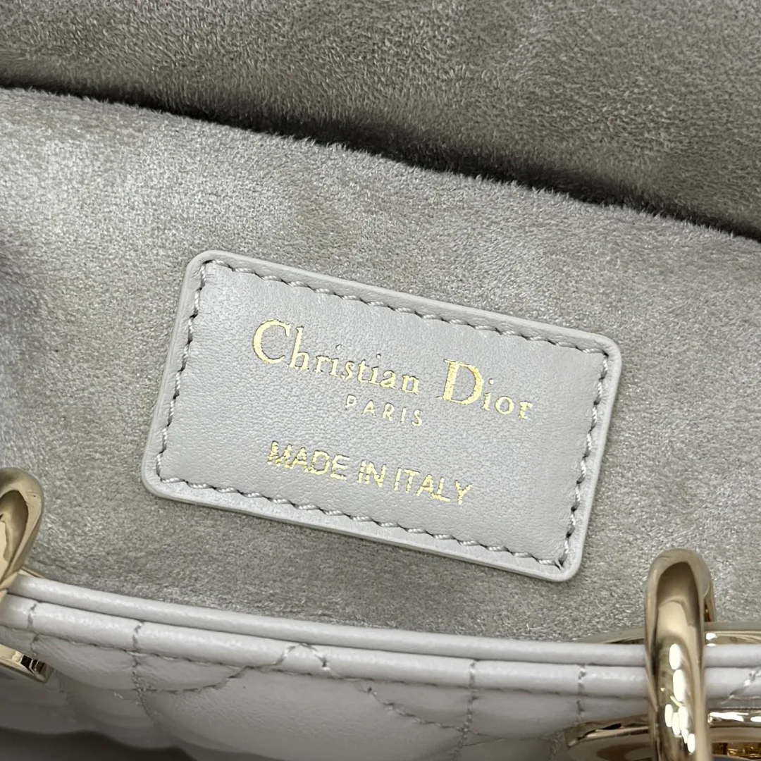 Классические Сумки Женские Christian Dior 18116368
