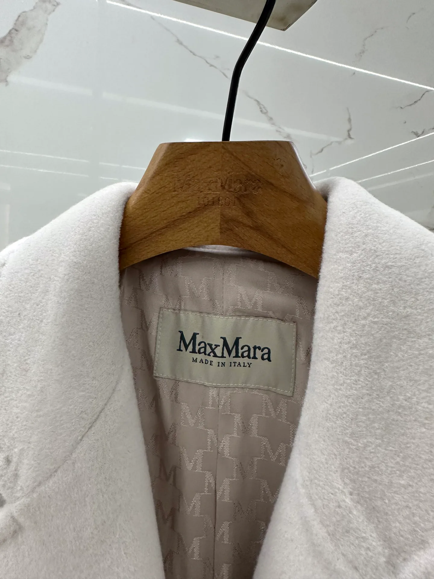 Пальто Женские Louis Vuitton 870355