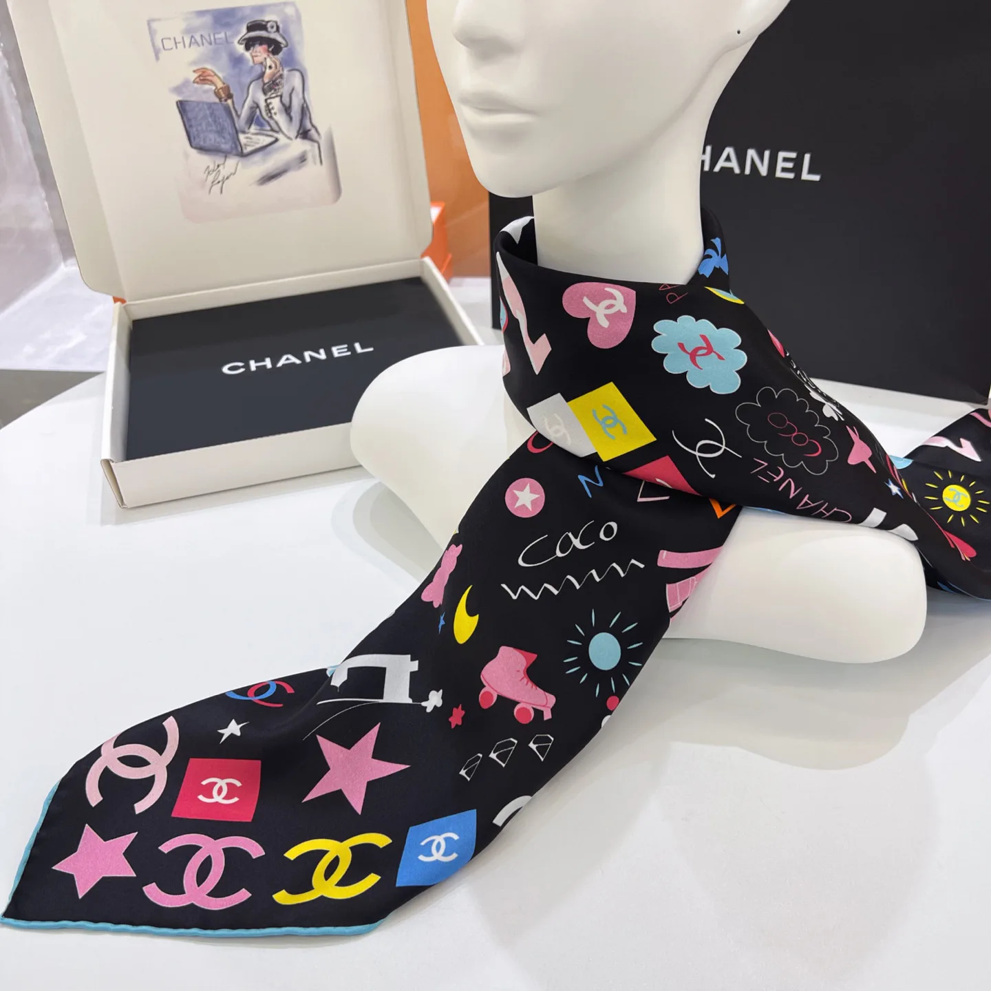 Платки Chanel 5021540
